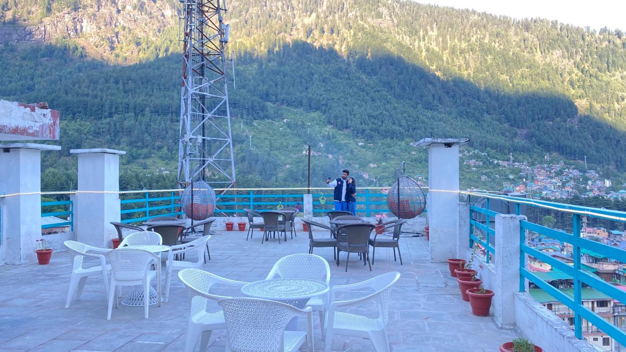 New Meadows Hotel 4*