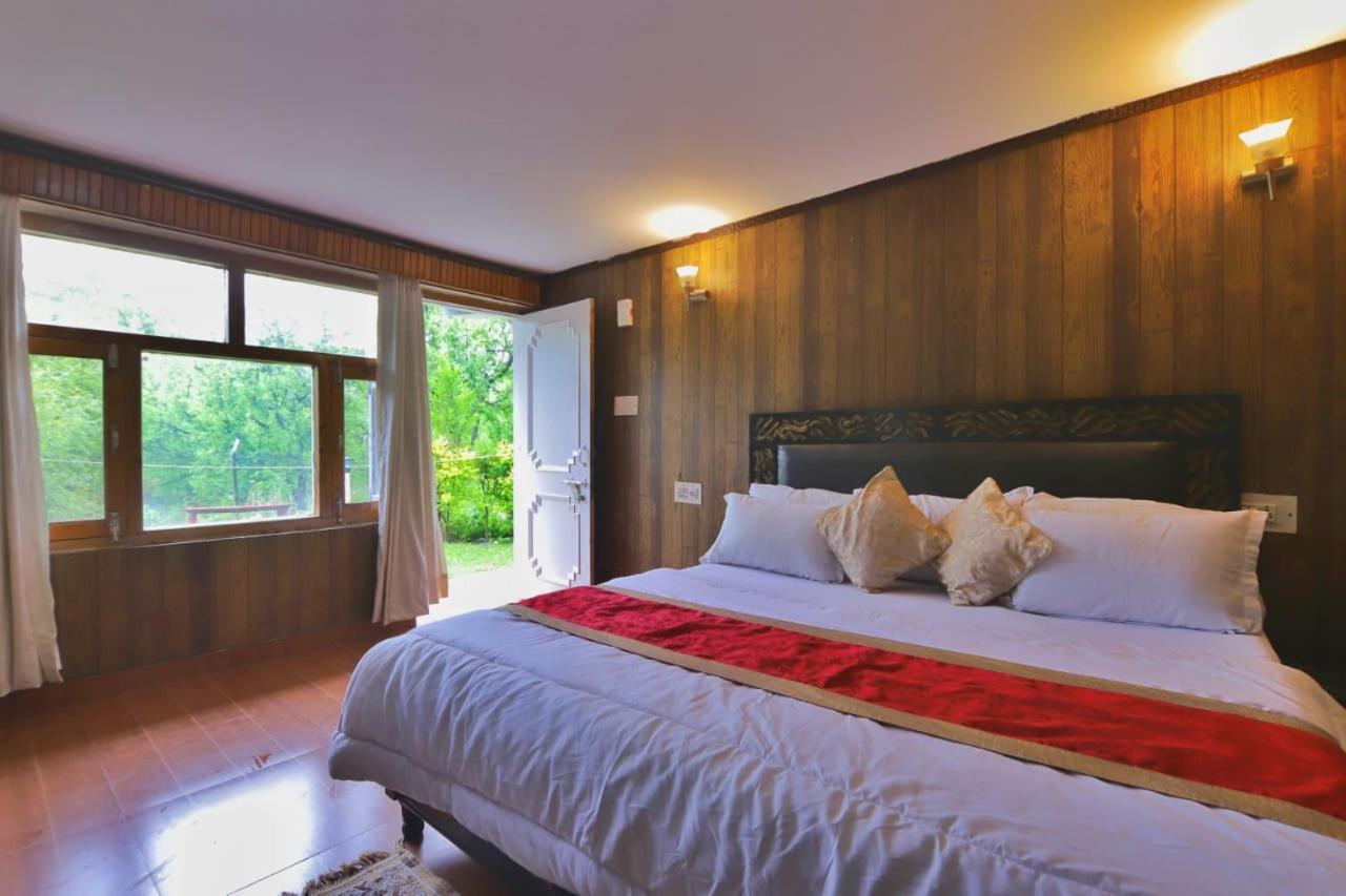 Villa Grey Moustache 4bhk *