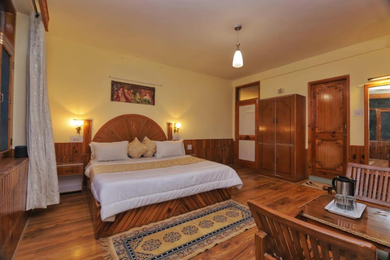 Villa Grey Moustache 4bhk *