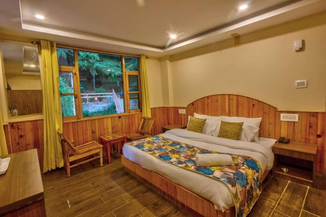 Mahamaya Resort *