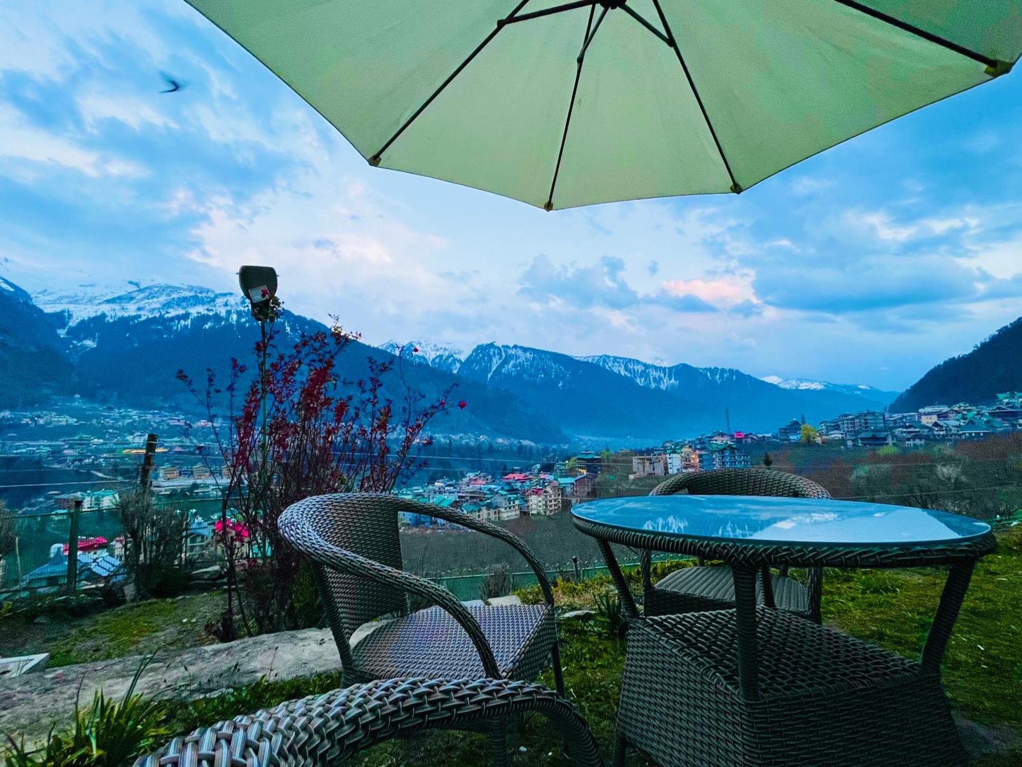 Himalayan Village Resort, 4* Manali (Himachal Pradesh)