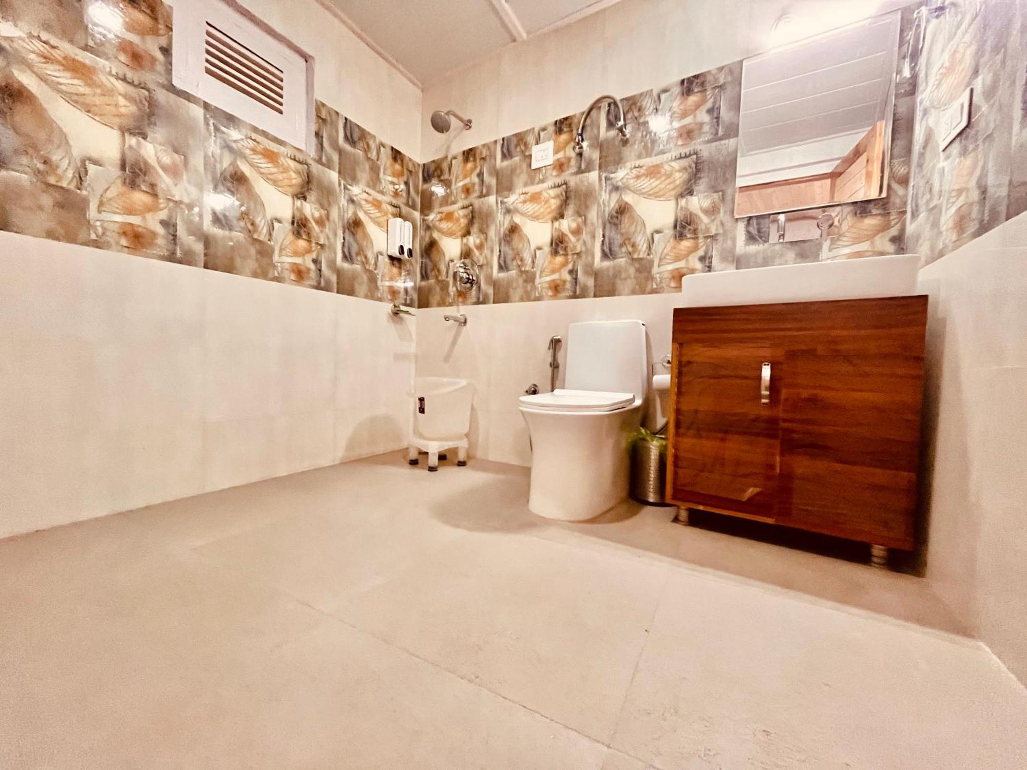 Hotel Himalayan Village Resort, 4*