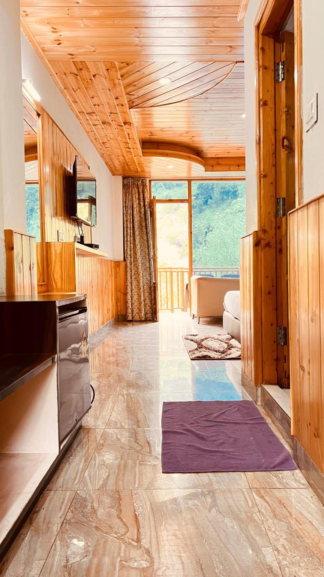 Himalayan Nature Walk Resort, Hotel