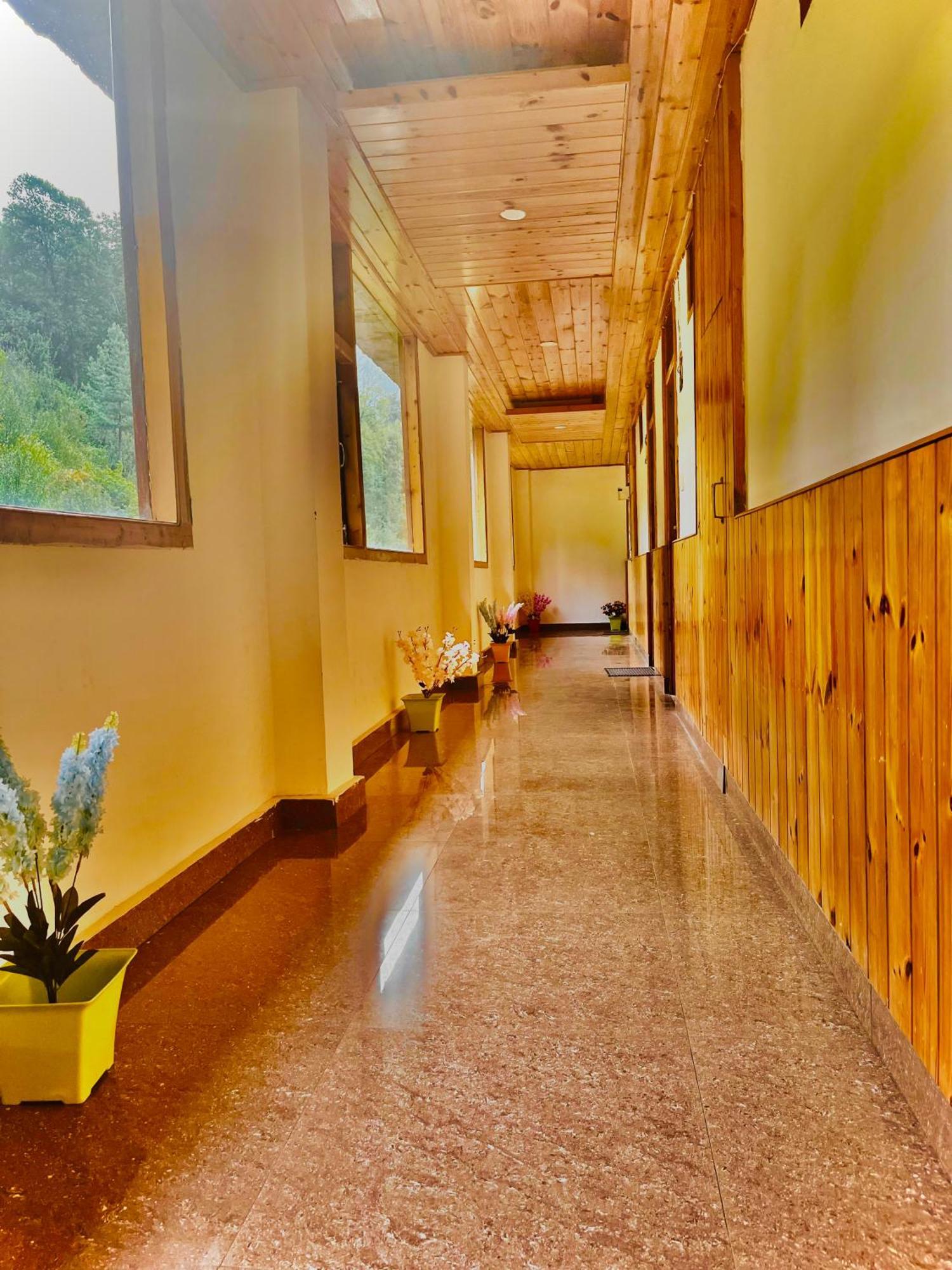 Himalayan Nature Walk Resort, Manali (Himachal Pradesh)