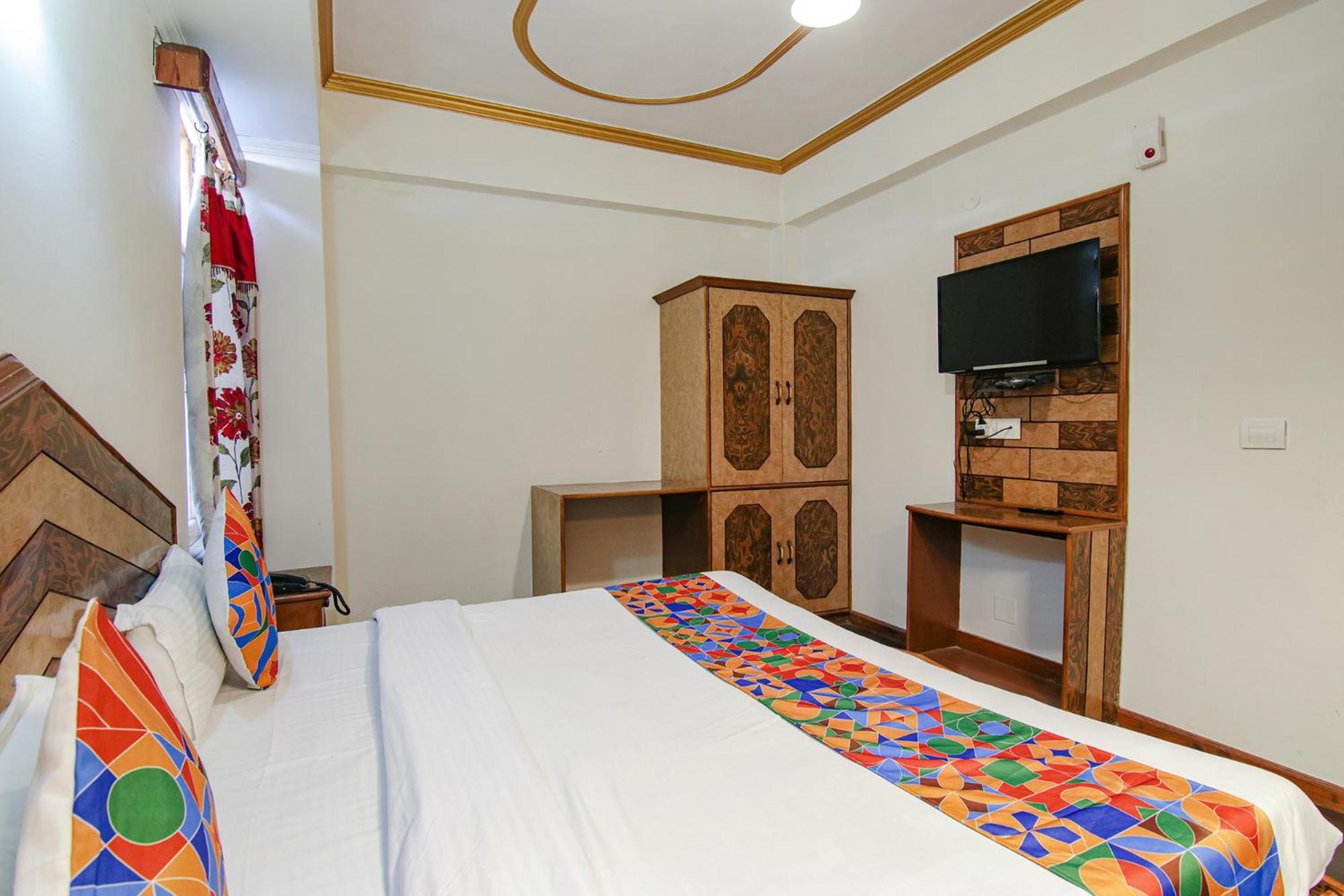 Hotel Fabhotel Prini 3*