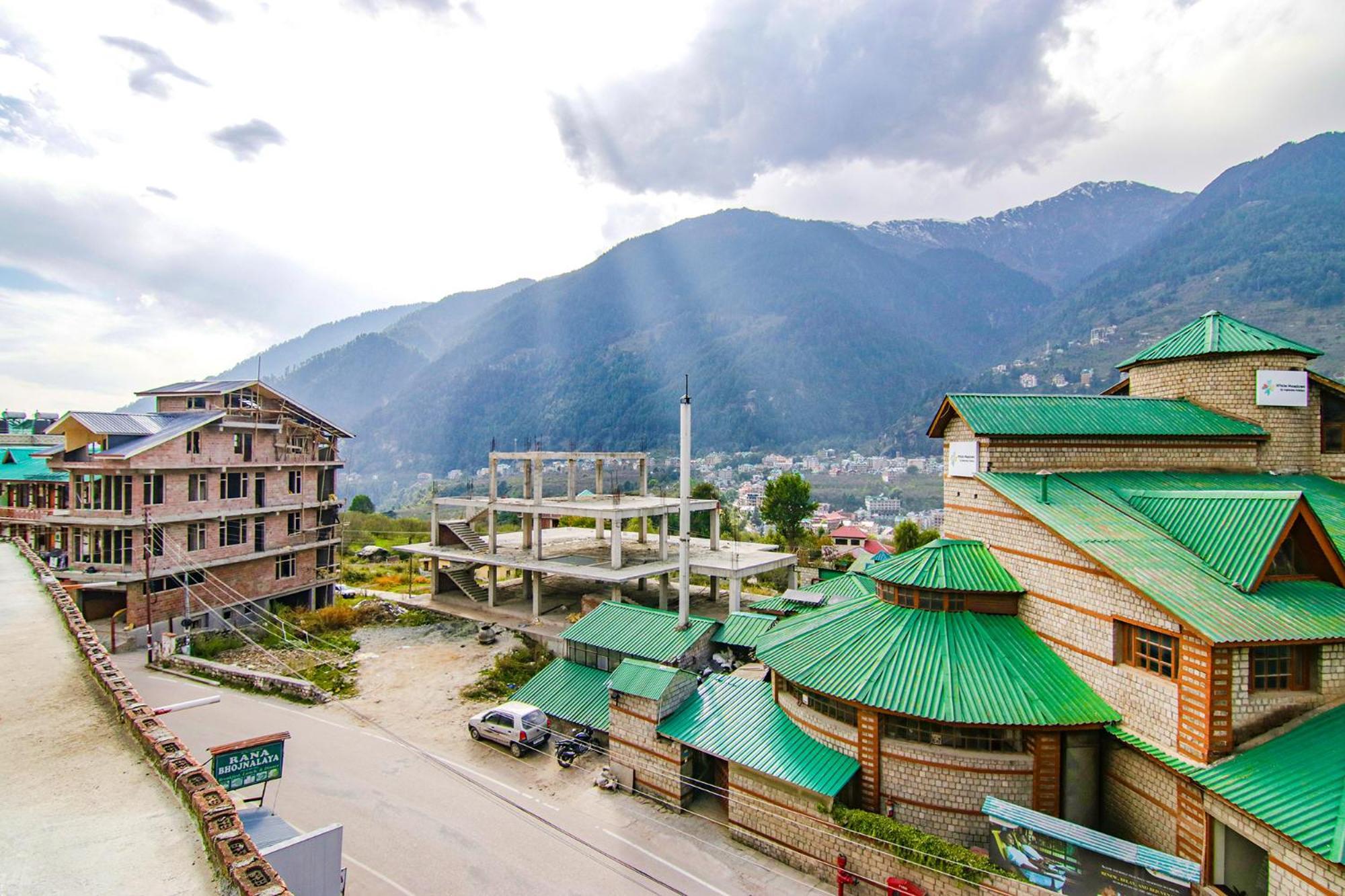 Fabhotel Prini