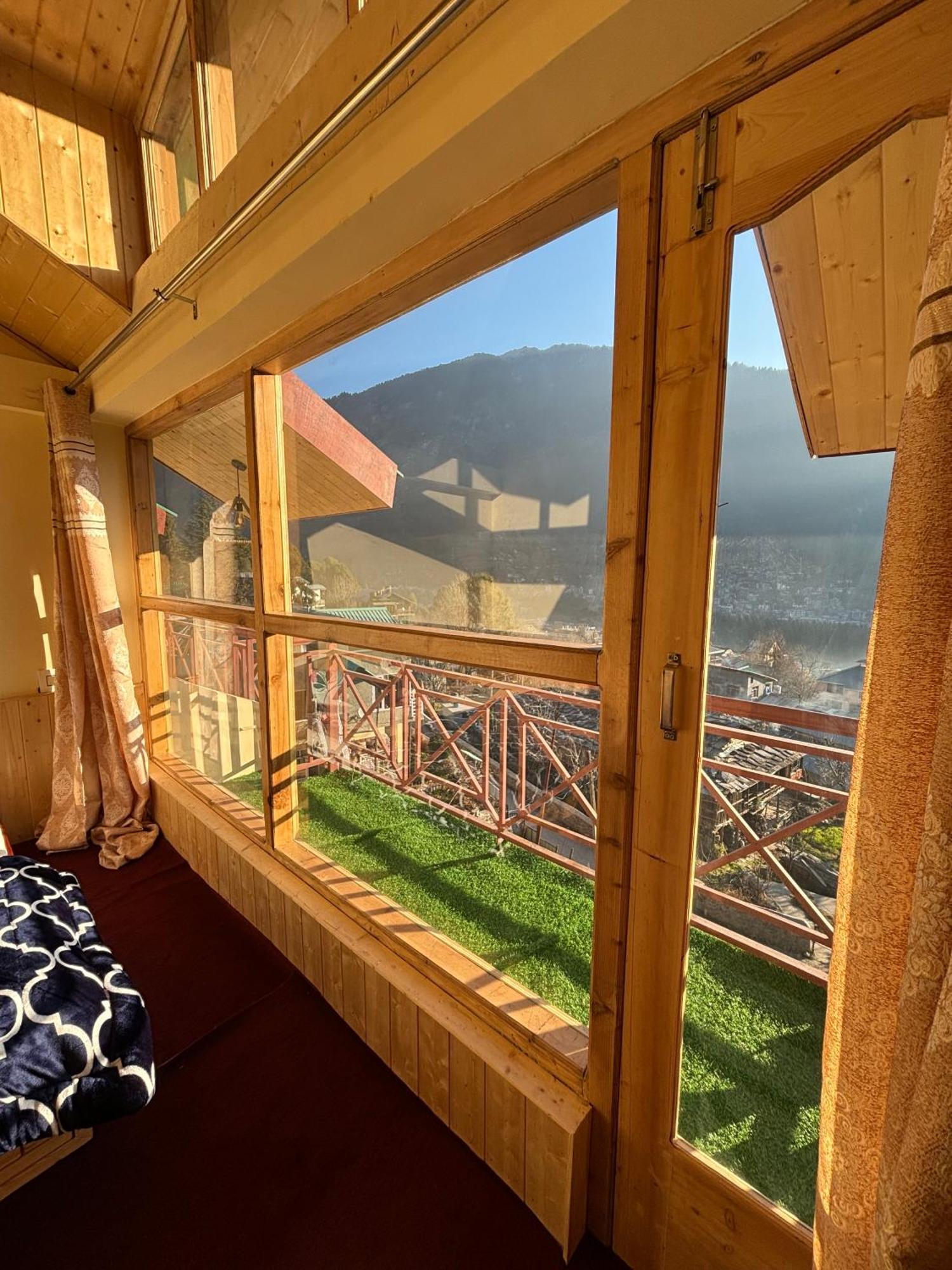 The Pineapple Homestay