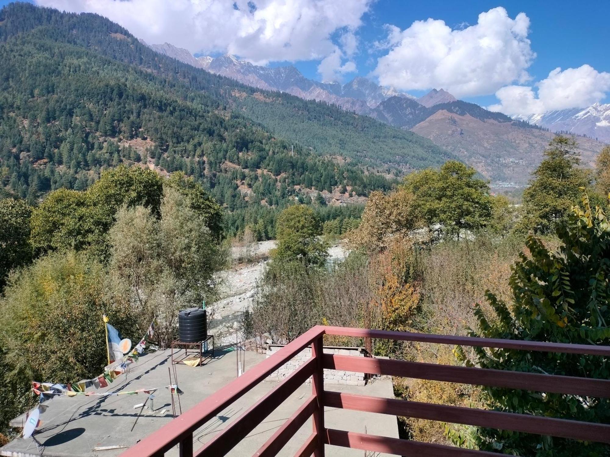 Lotus Retreat Manali (Himachal Pradesh)