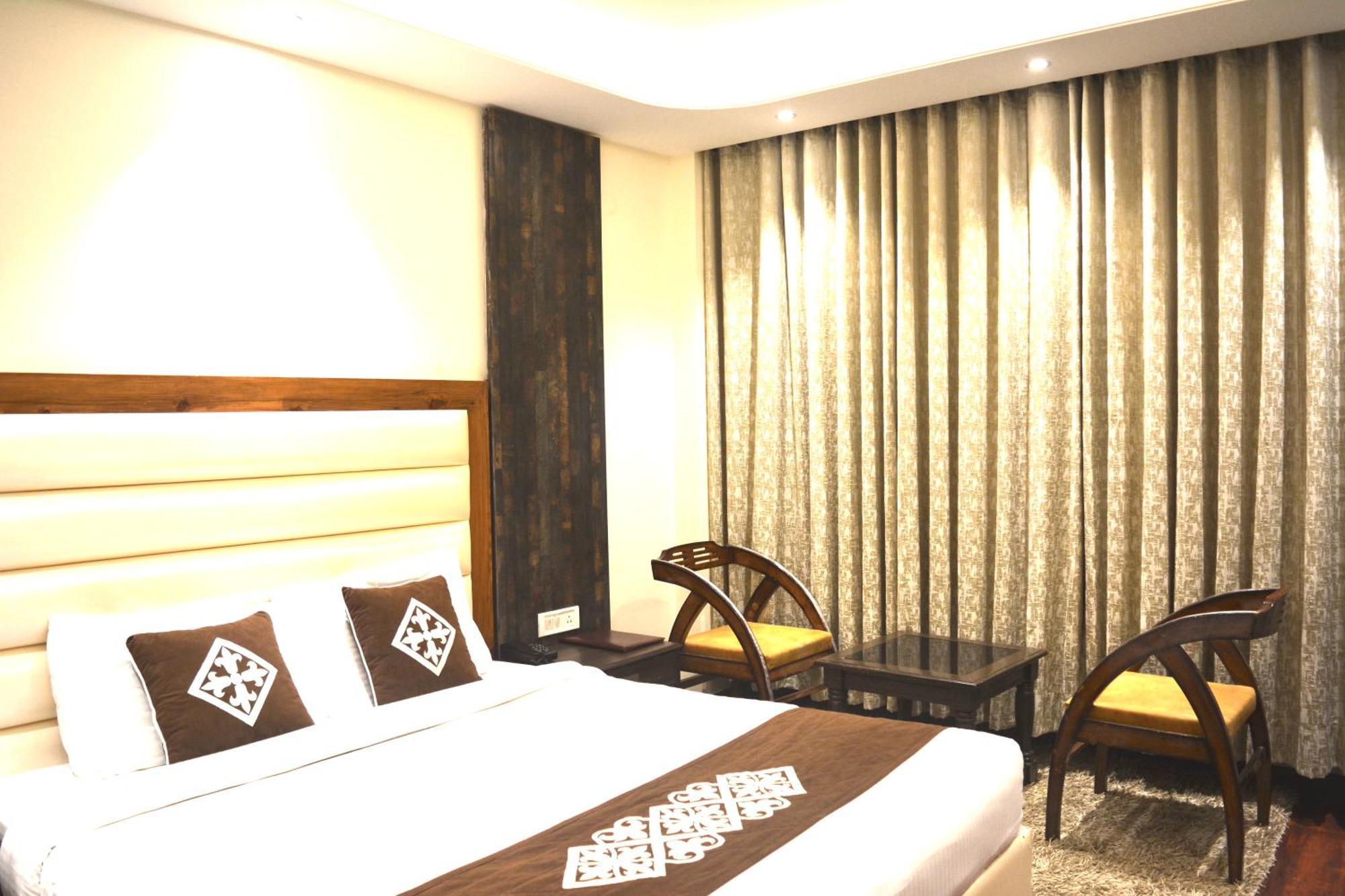 Resort Snow Valley & Manali (Himachal Pradesh)