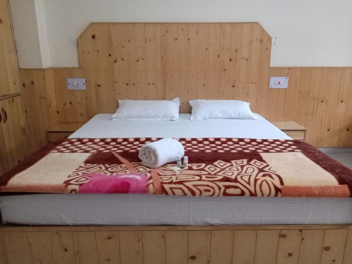 Wood Stone Homestay Manali (Himachal Pradesh)