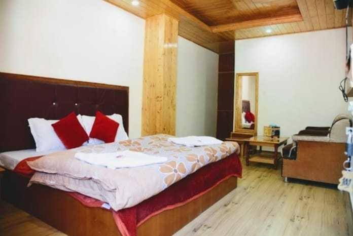 Hotel Himalayan Palace Manali (Himachal Pradesh)