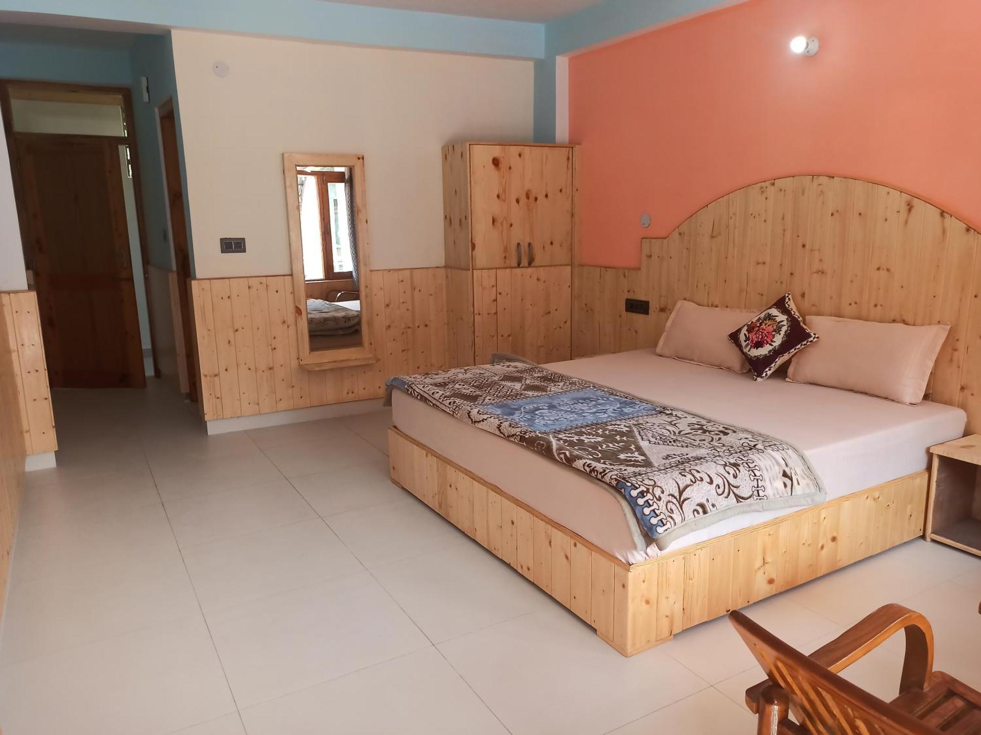 Guest house Wood Stone Homestay Manali (Himachal Pradesh)