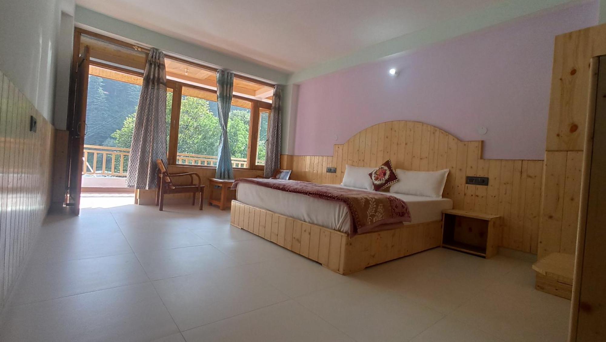 Guest house Wood Stone Homestay *