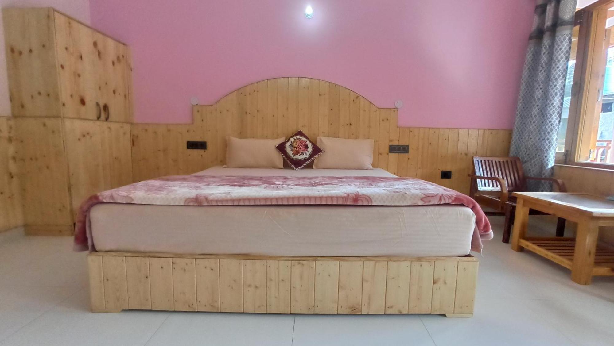 Wood Stone Homestay Guest house