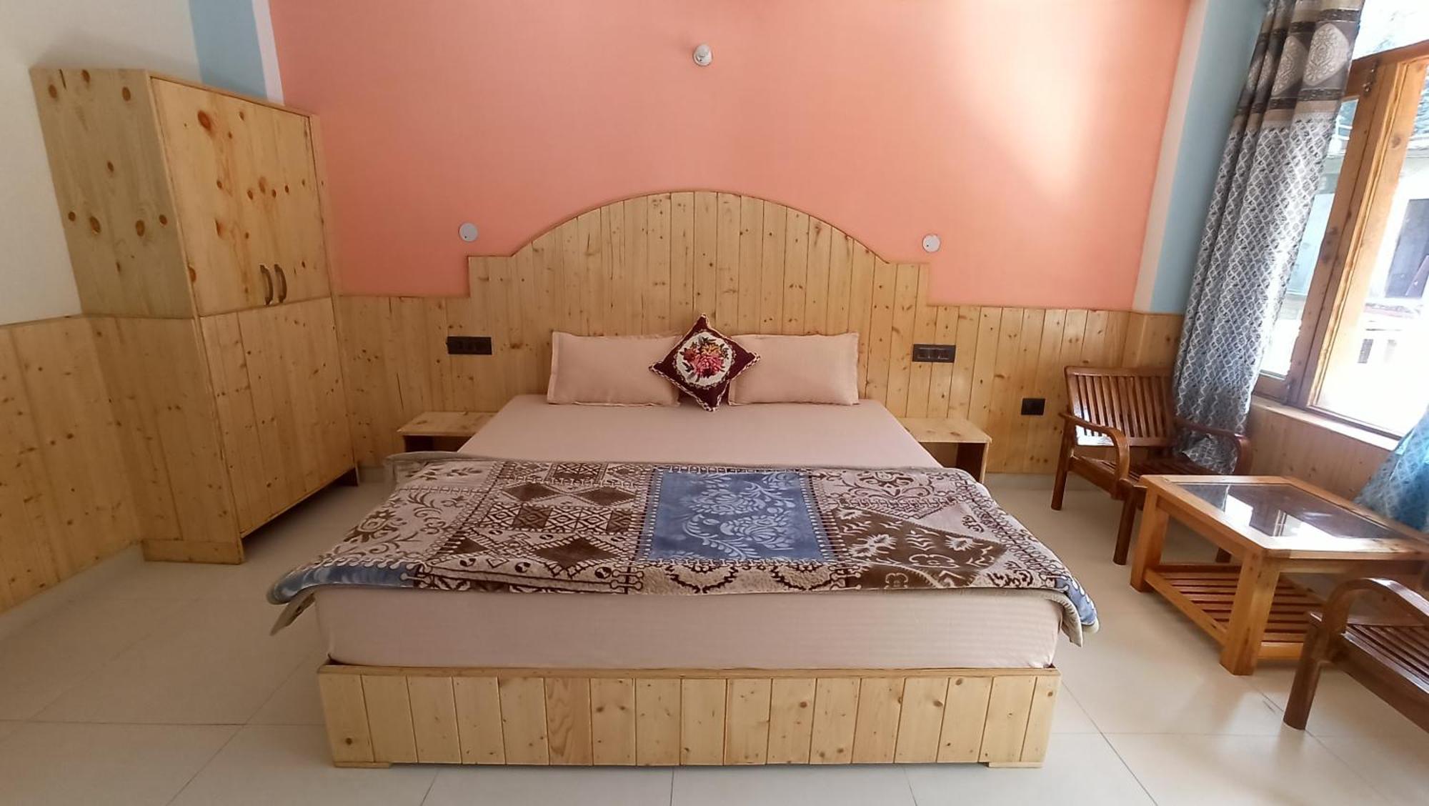 Guest house Wood Stone Homestay *