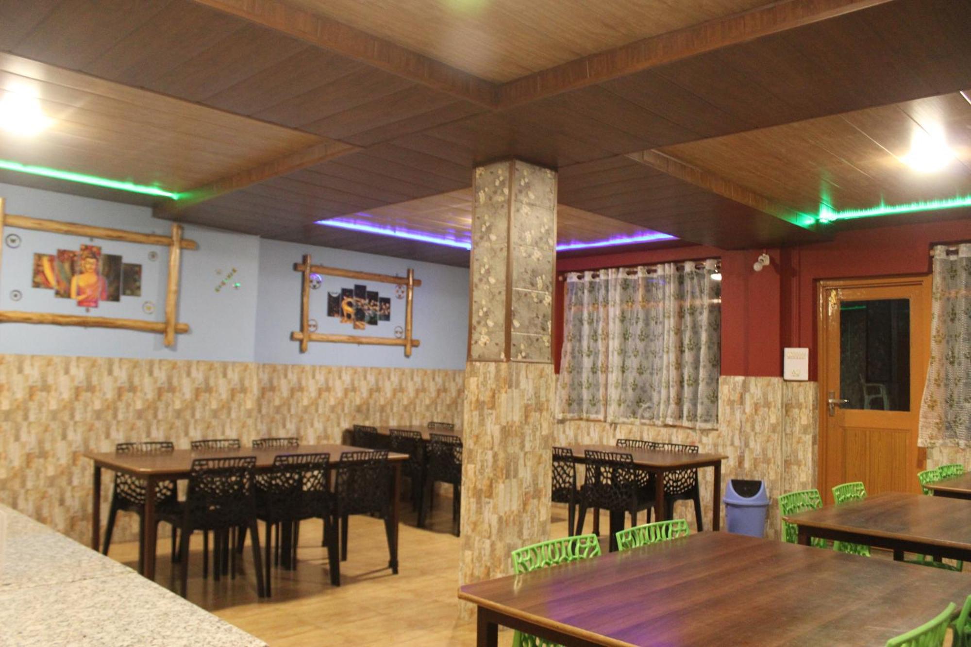 Hotel Guruchhaya And Manali (Himachal Pradesh)