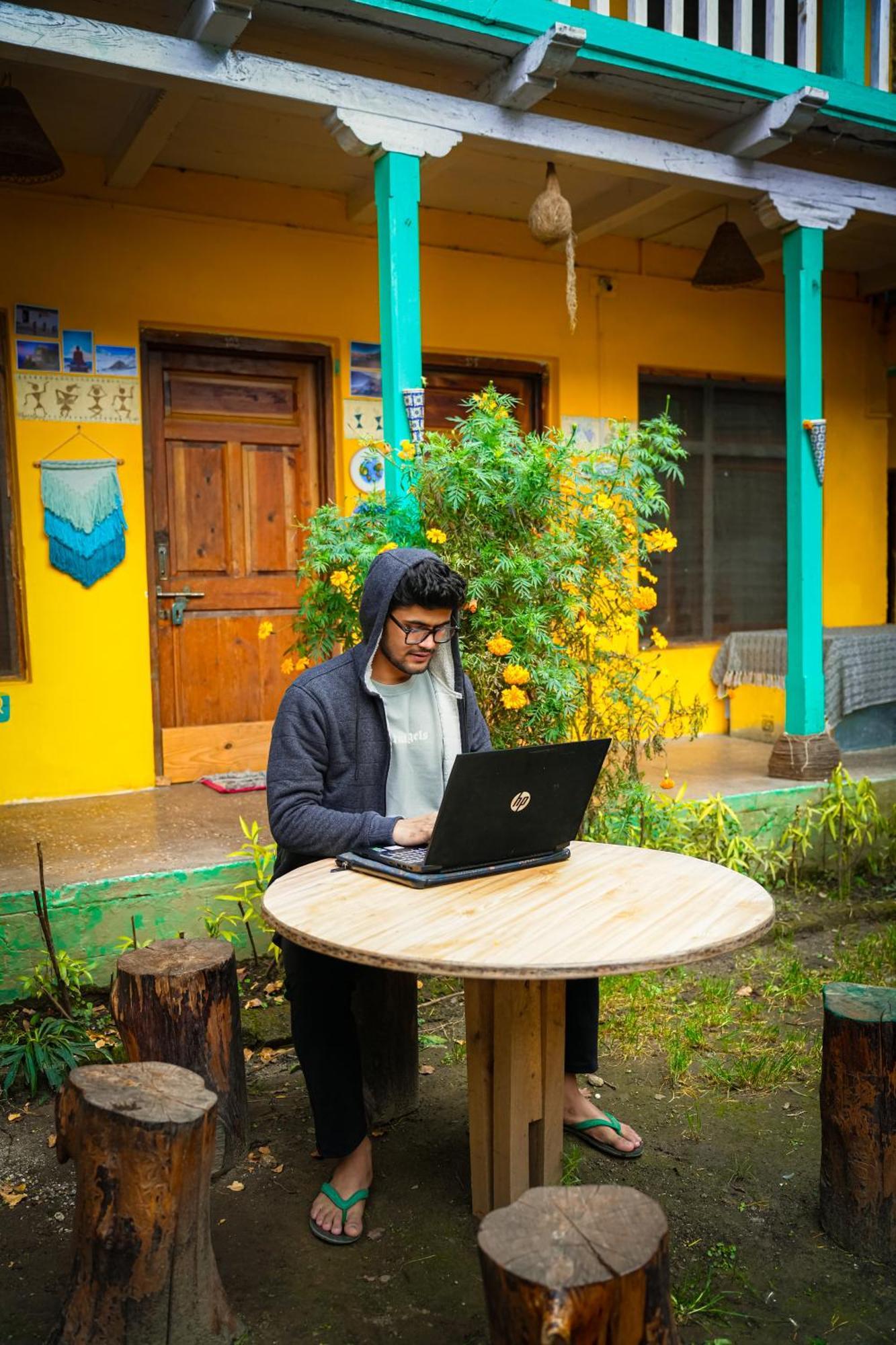 Yaarana & Cafe, Vashisht, Hostel