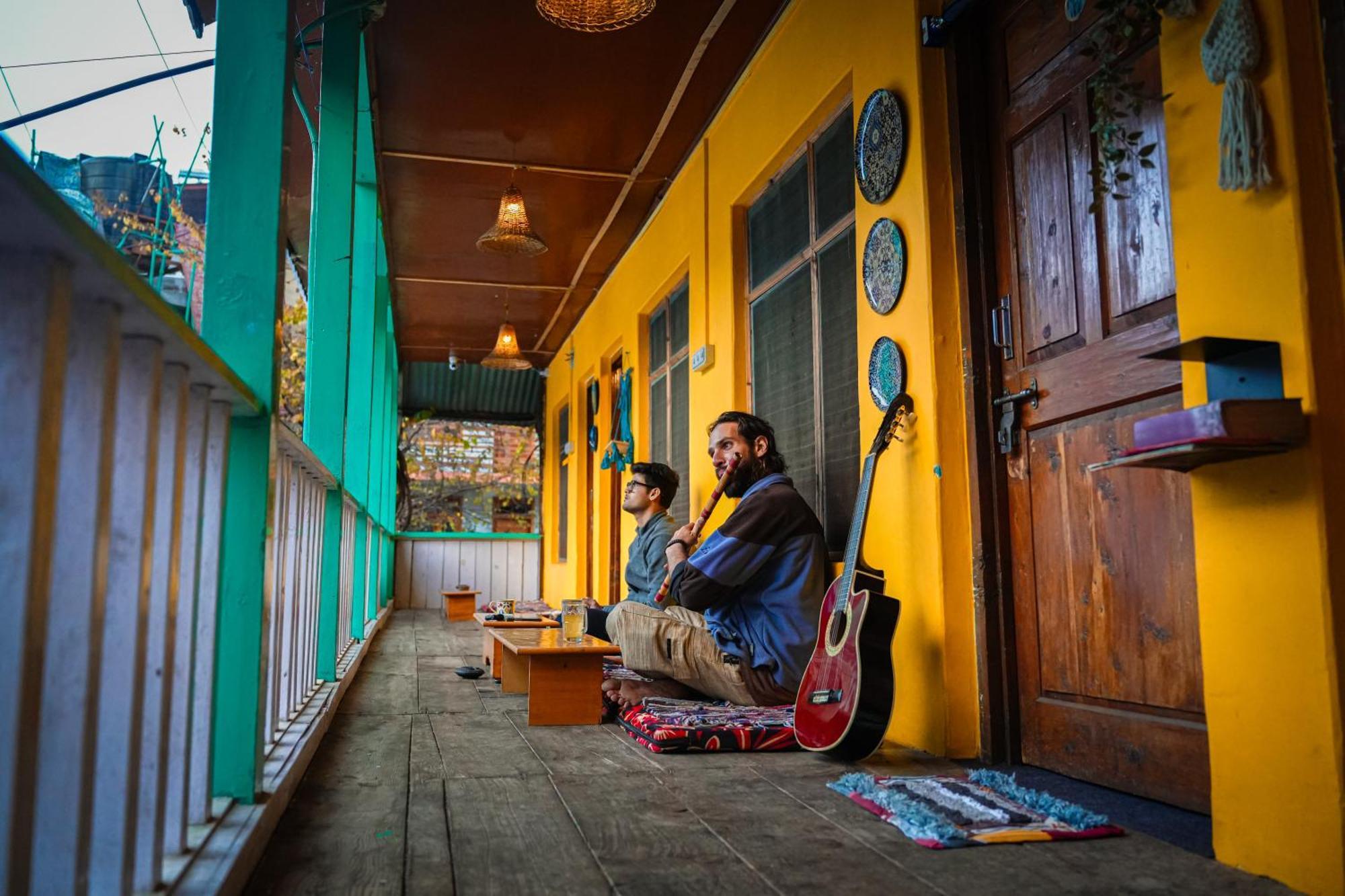 Yaarana & Cafe, Vashisht, * Manali (Himachal Pradesh)