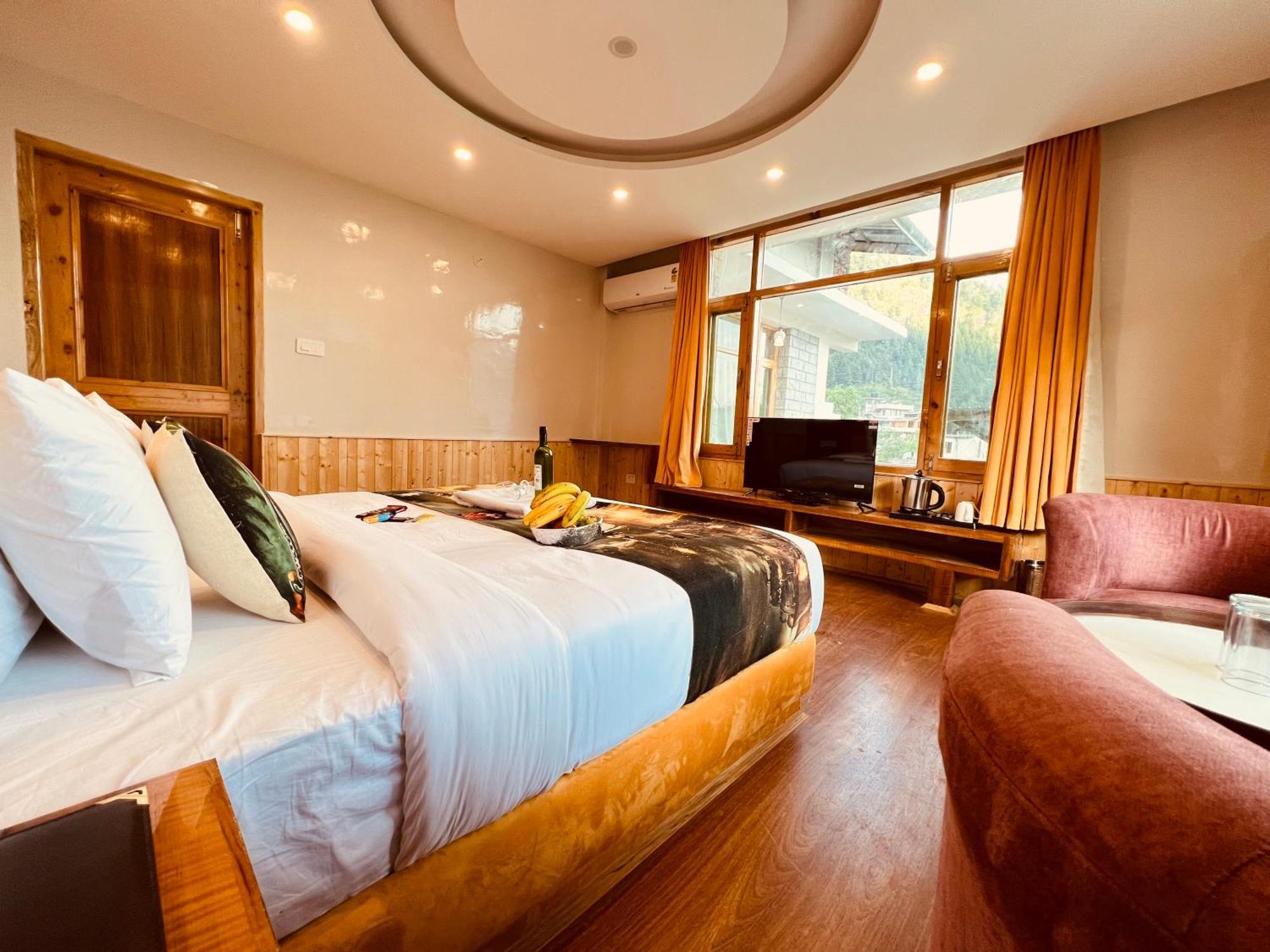 Hill River - Heated & Air Cooled - Near Mall Road , Of 2024- 2025 Manali (Himachal Pradesh)