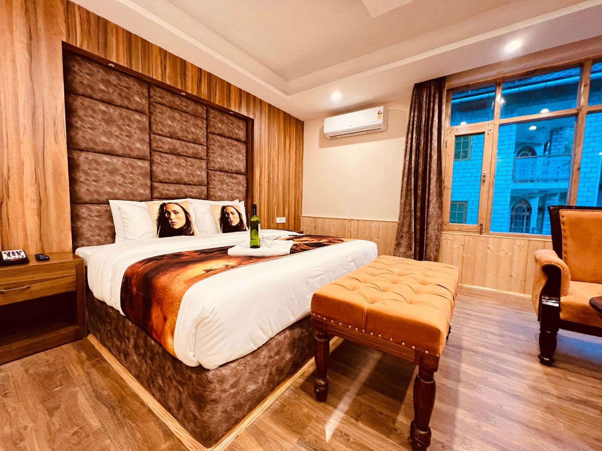 Hotel Hill River - Heated & Air Cooled - Near Mall Road , Of 2024- 2025 4*