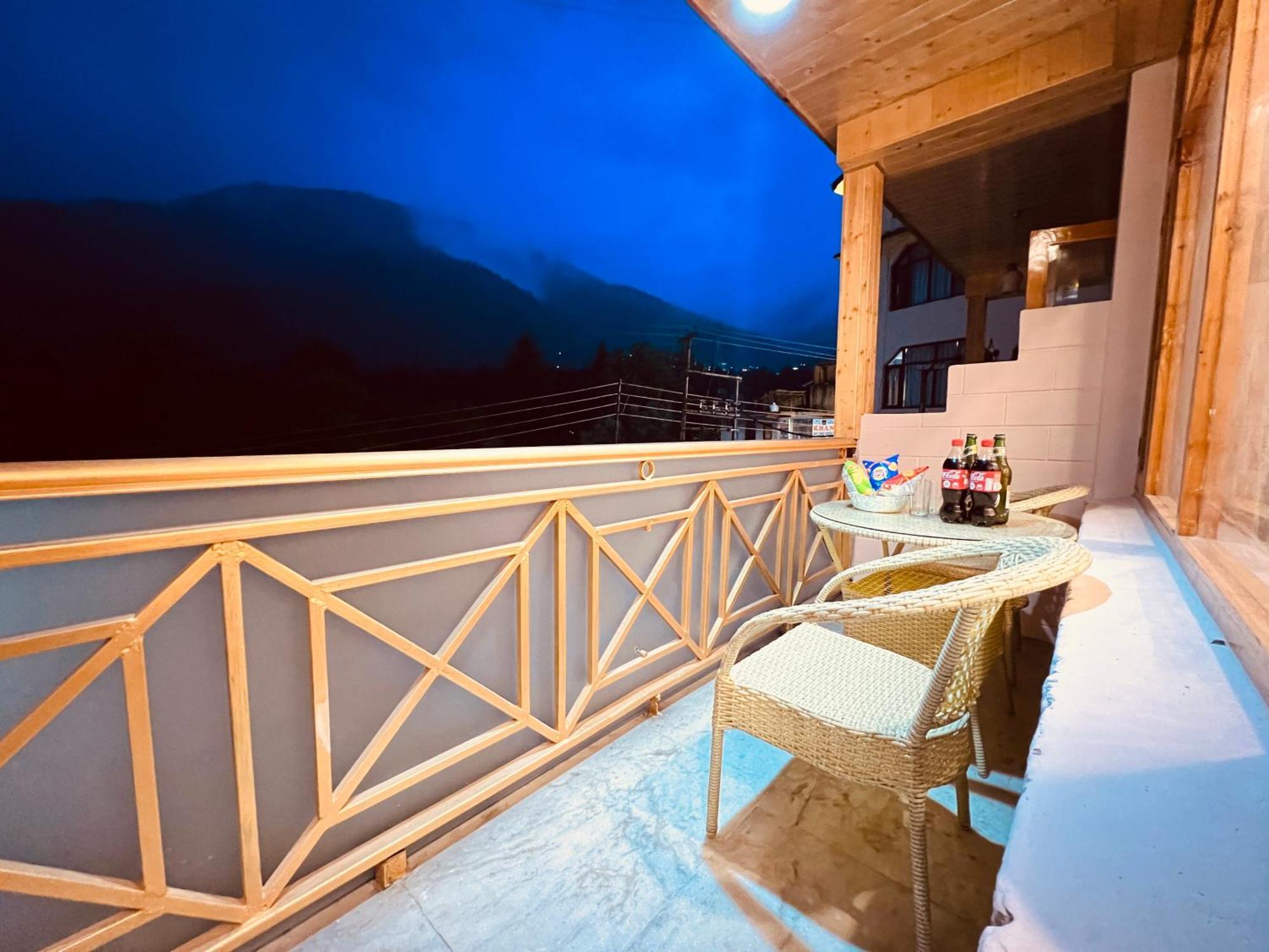Hill River - Heated & Air Cooled - Near Mall Road , Of 2024- 2025 Hotel Manali (Himachal Pradesh)