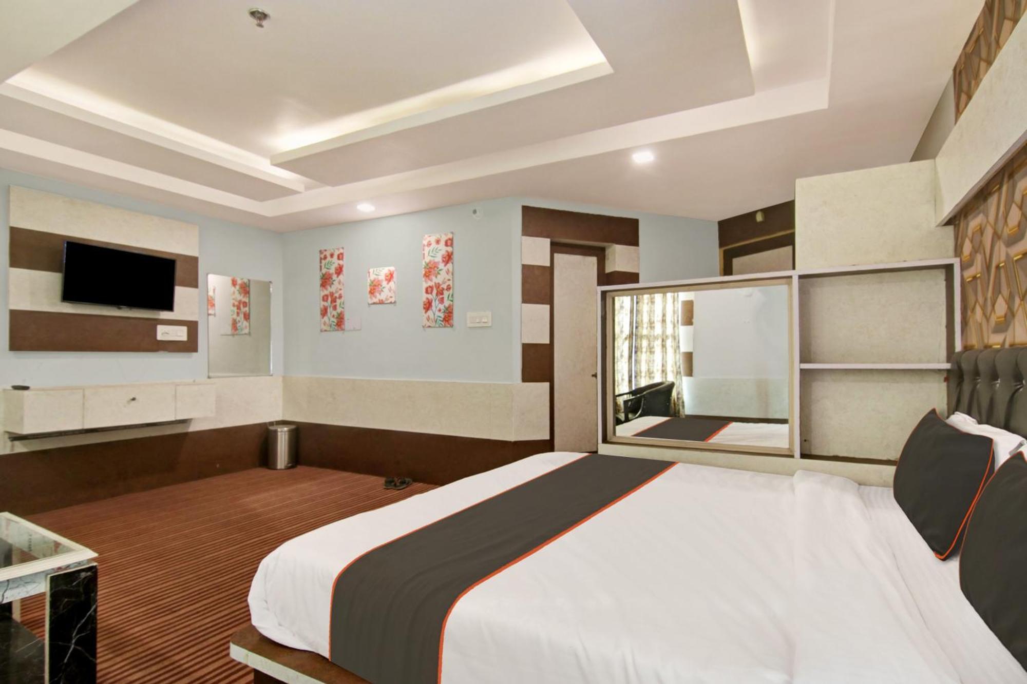 The Nomads Hotel 3*