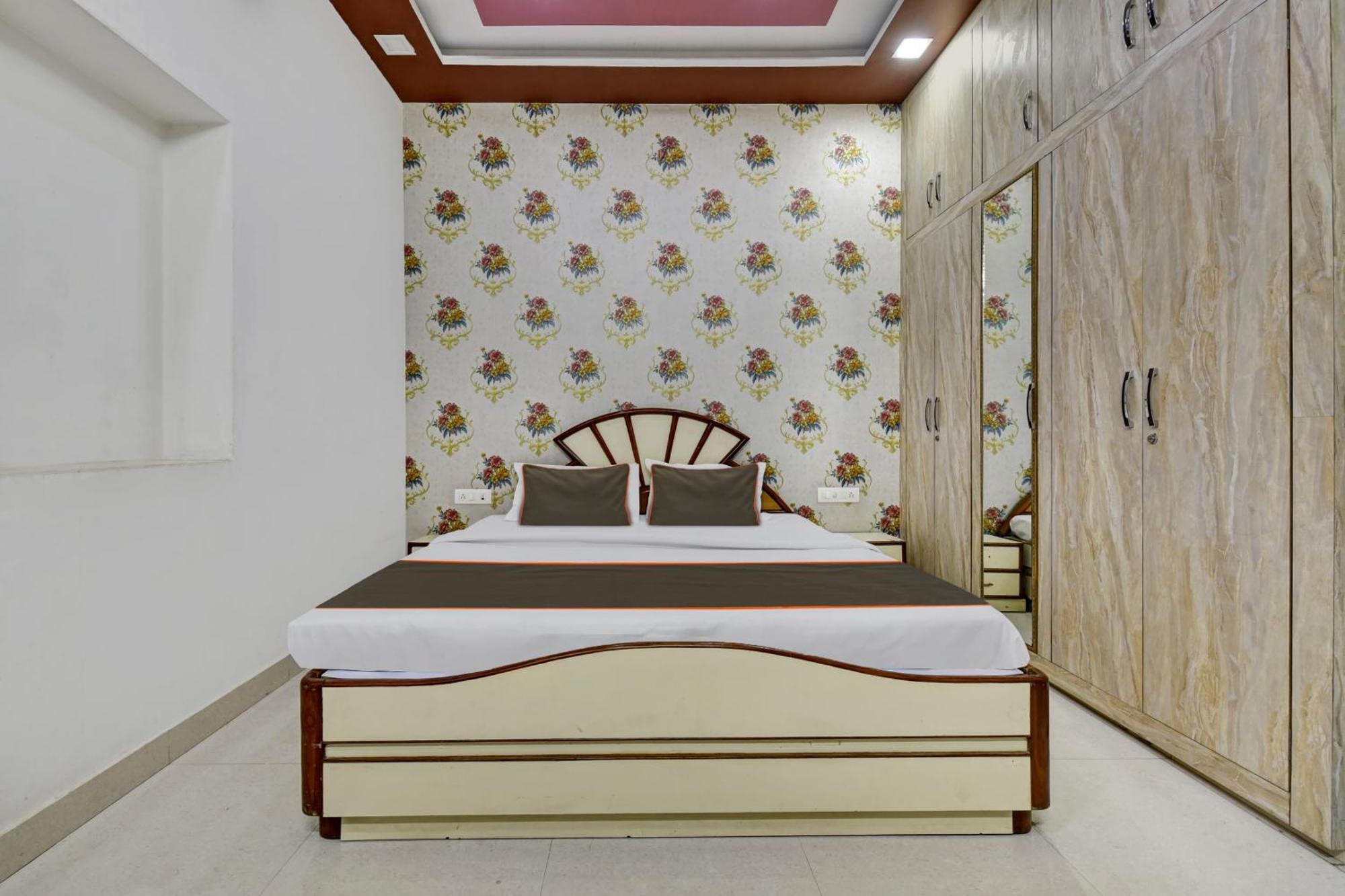 Hotel The Nomads Manali (Himachal Pradesh)