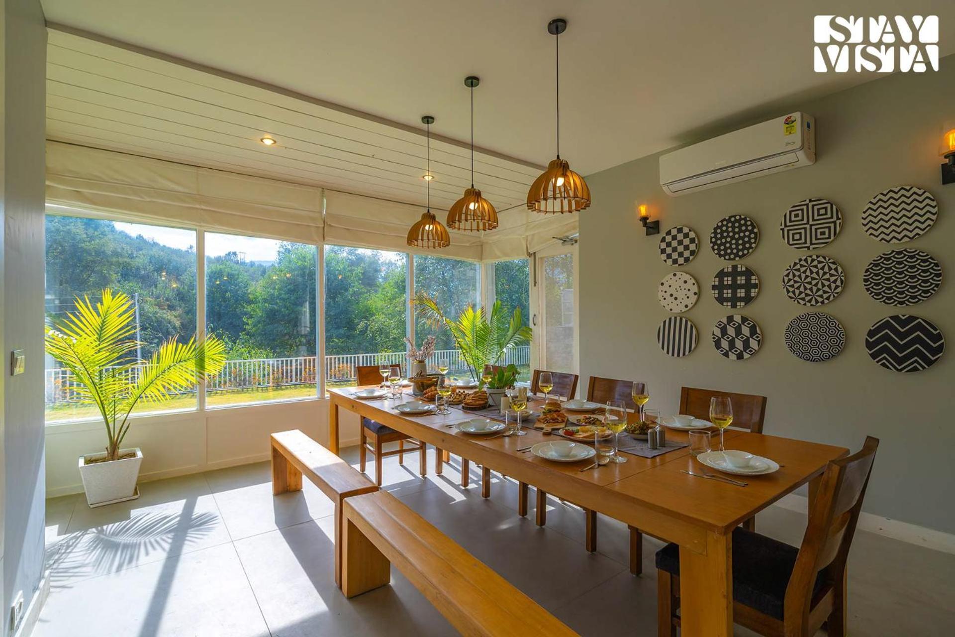 Stayvista At Riverside Symphony Villa Manali (Himachal Pradesh)