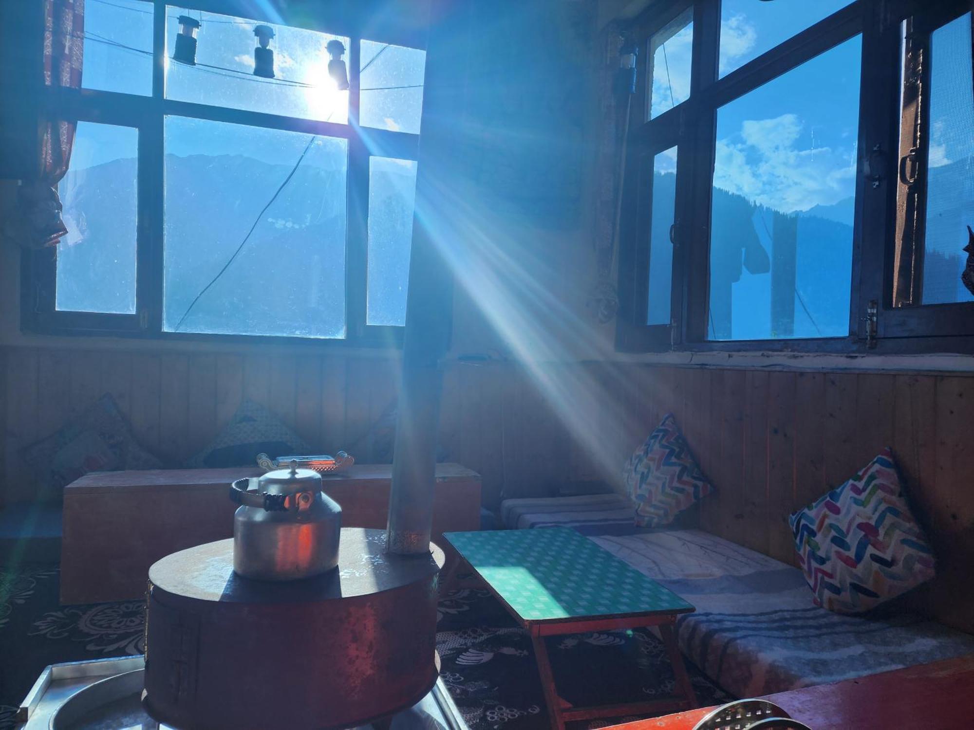 Safarnama Homestay - With Mountain And Sunset View * Manali (Himachal Pradesh)