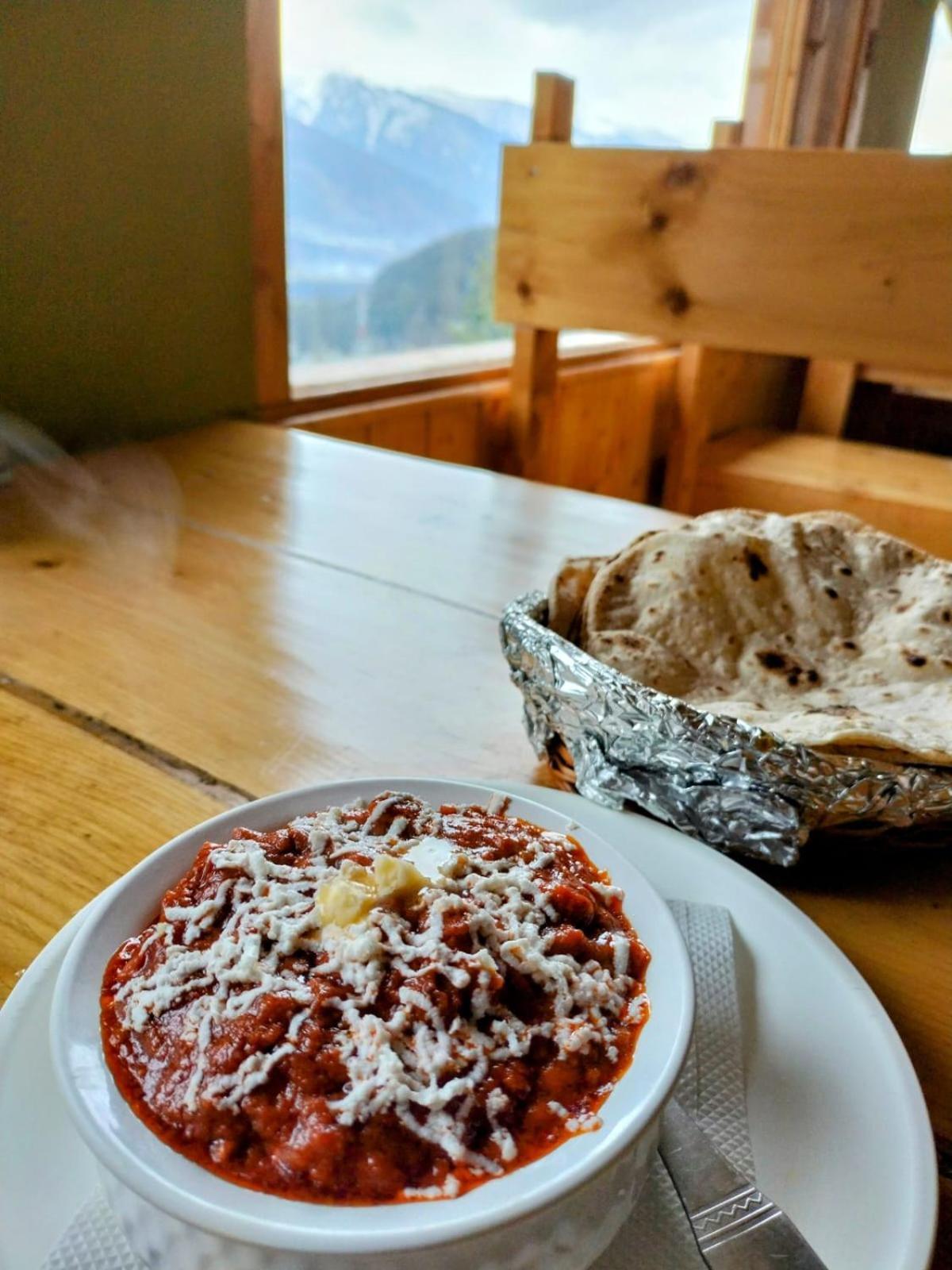 Timberwolves Lodge Manali (Himachal Pradesh)