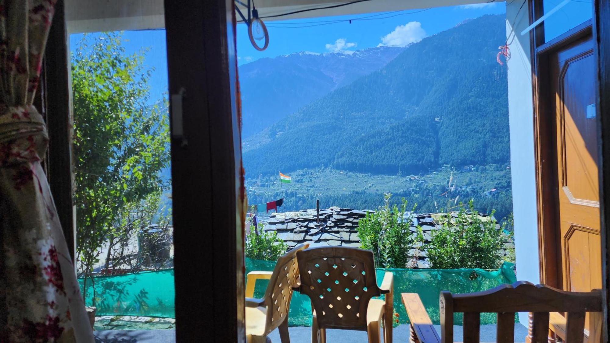 Safarnama Homestay - With Mountain And Sunset View Manali (Himachal Pradesh)