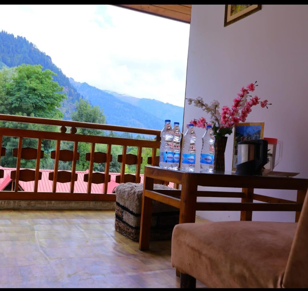 Hilltop At Mall Road With Open Terrace Hotel