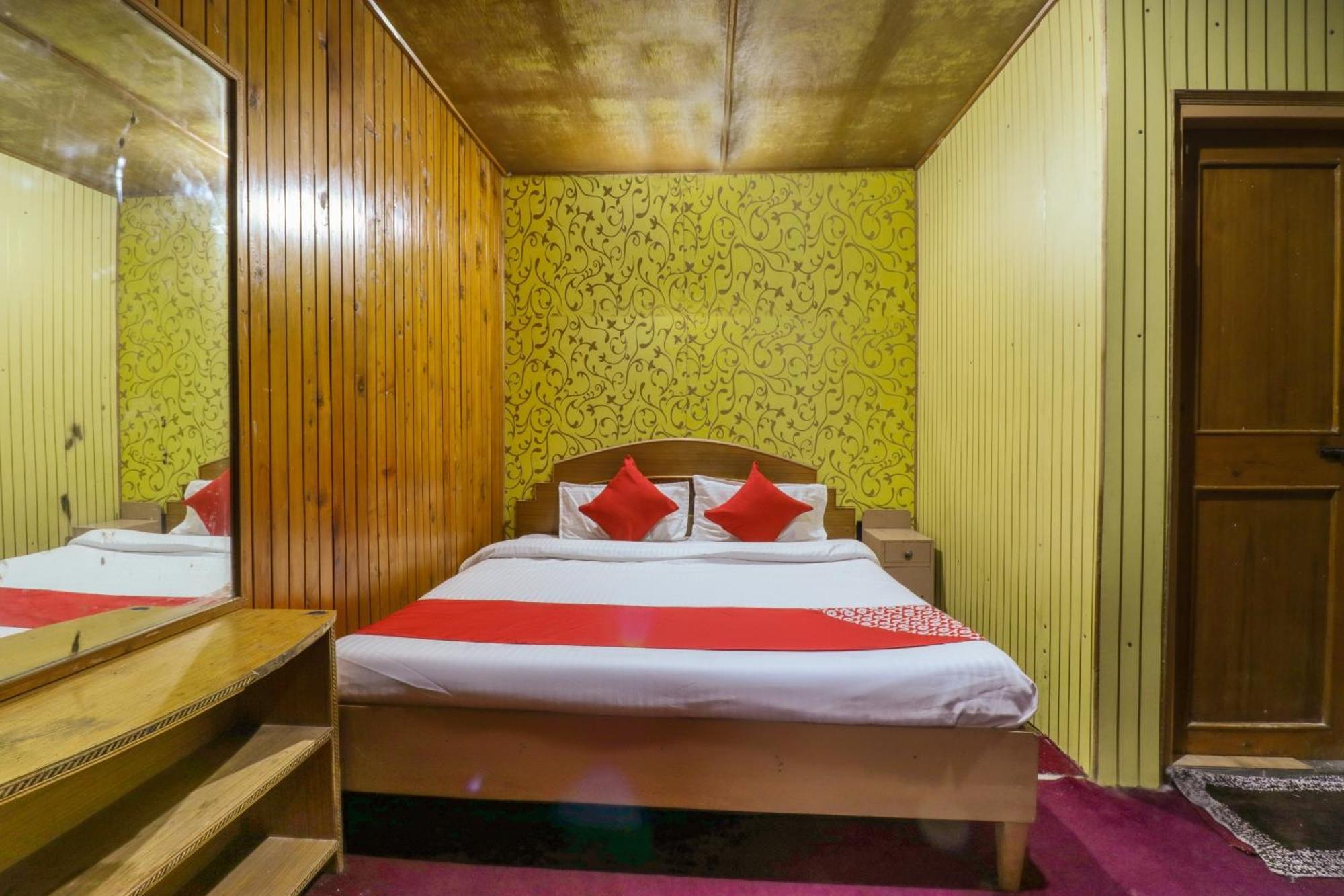 Flagship Blue Chip Hotel