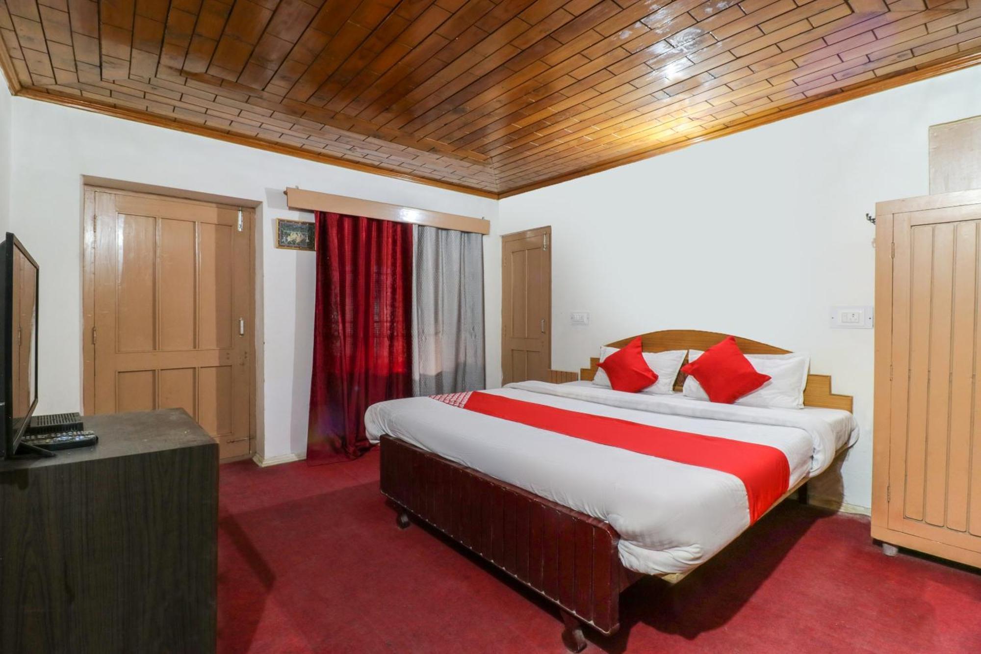 Flagship Blue Chip Hotel 3*