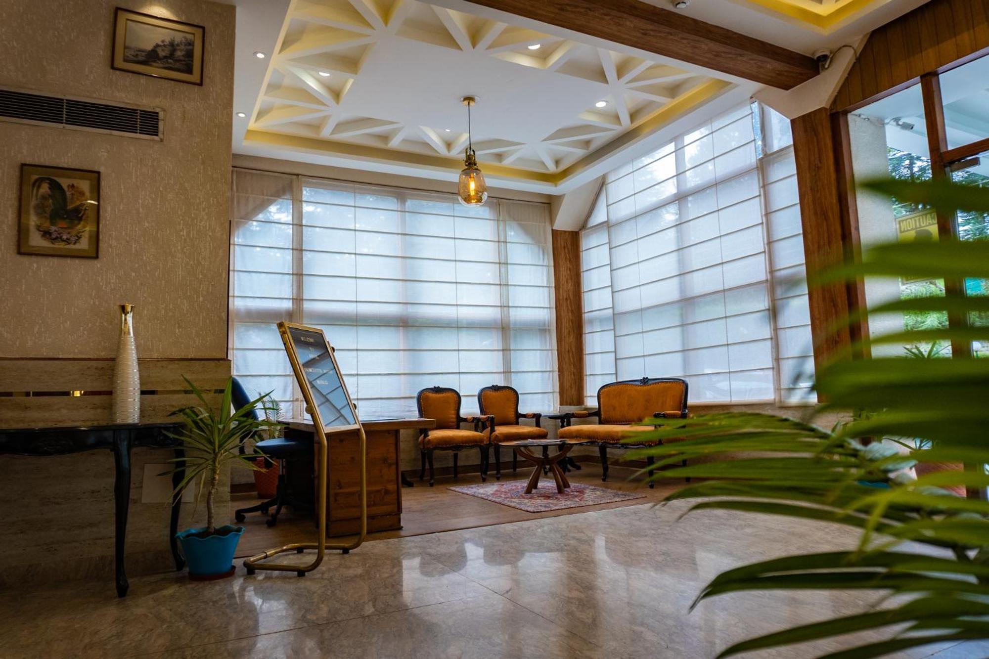 Hotel Snowcrests Manor 4*