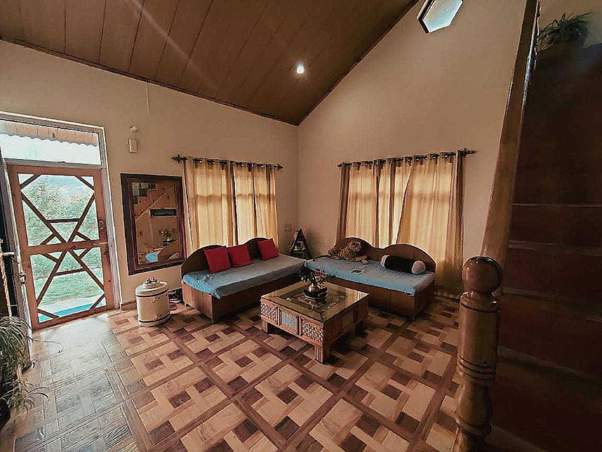 O Singh Saab Cotages Manali (Himachal Pradesh)