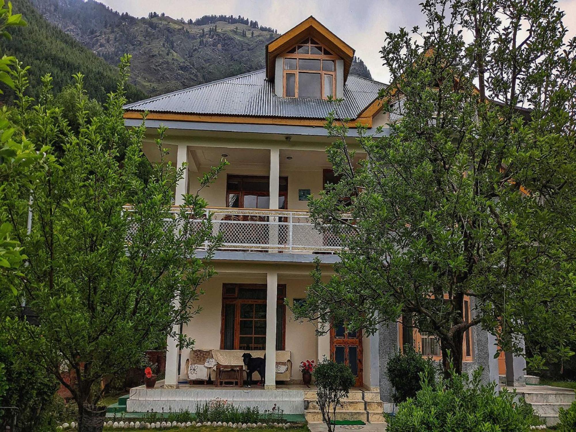O Singh Saab Cotages Hotel Manali (Himachal Pradesh)