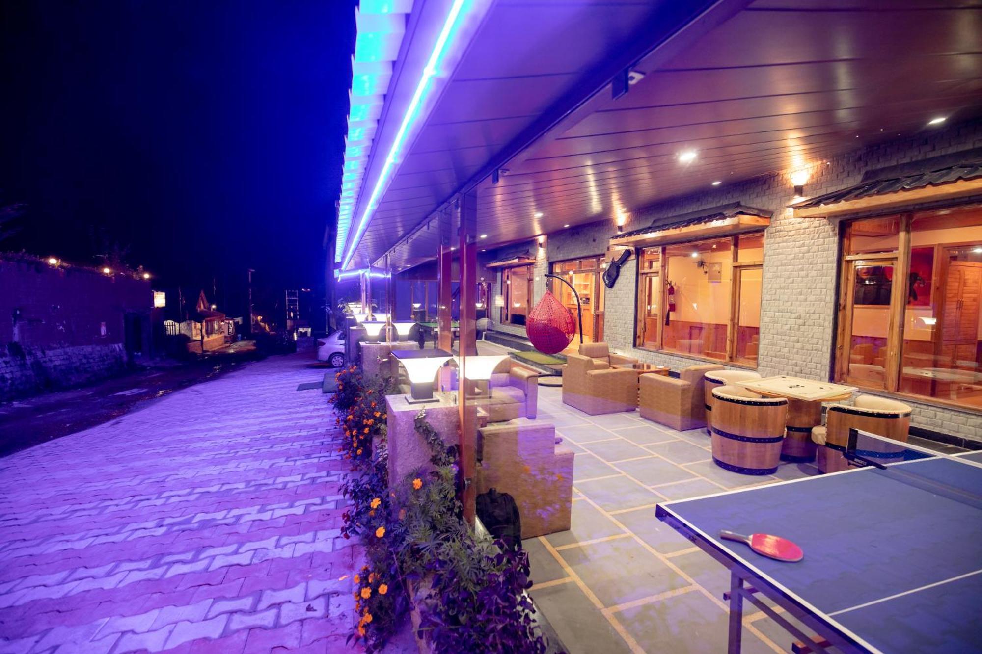 Smugglers Mountain View - Heated & Air Cooled #free Pick From Volvo Bus Stand Hotel Manali (Himachal Pradesh)