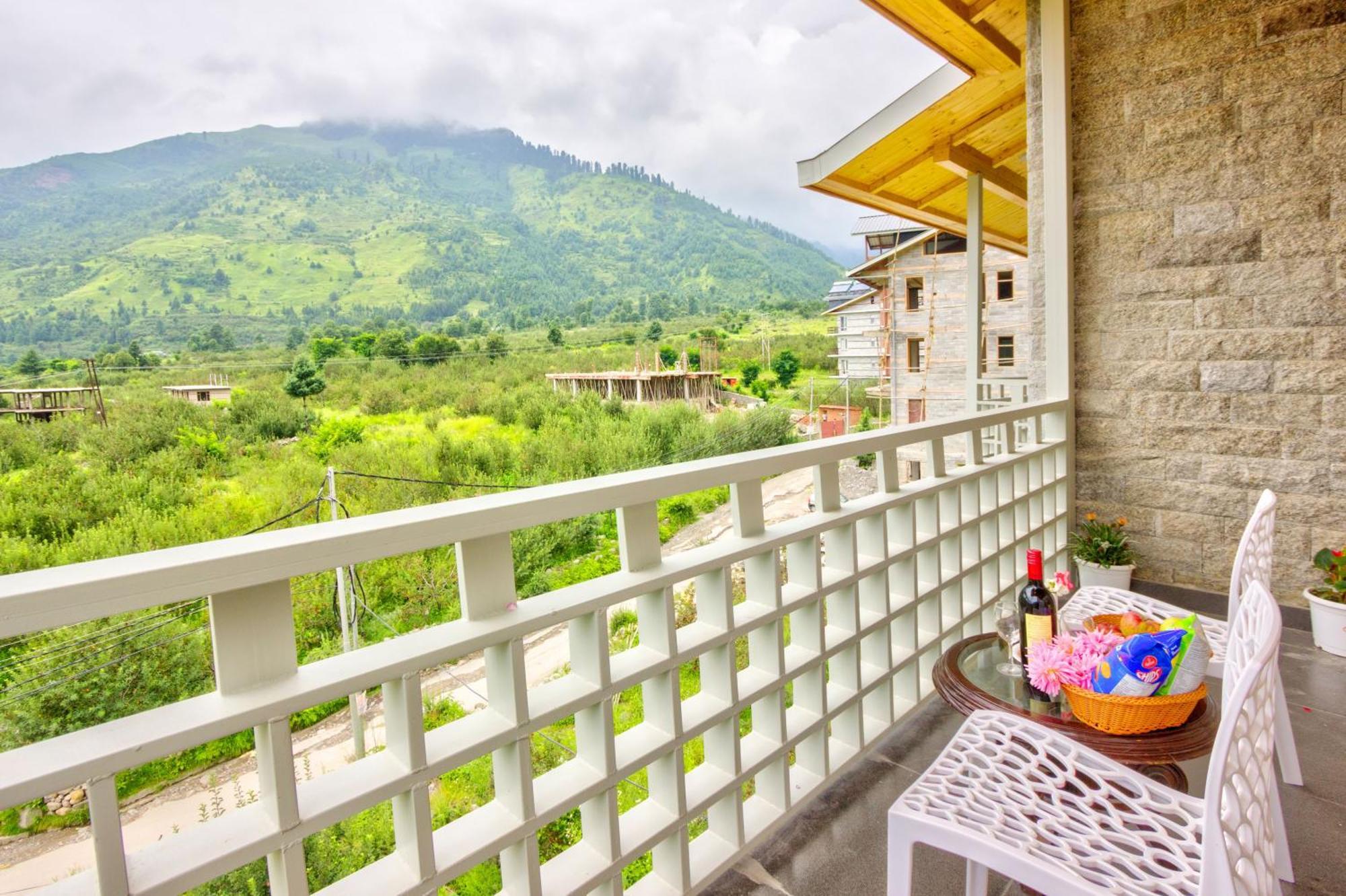 La Aero In Snow Mountains Hotel 4*