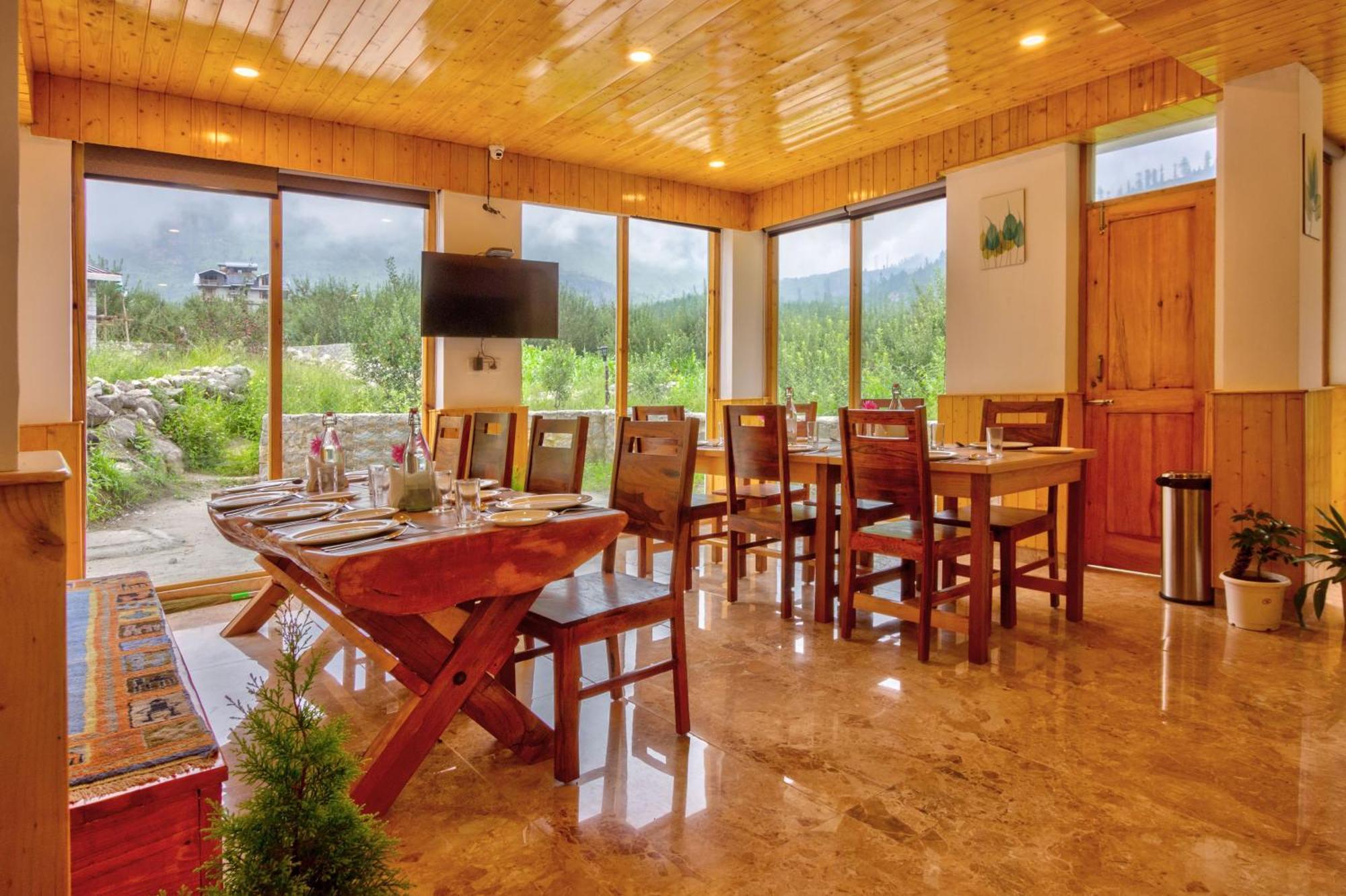 Hotel La Aero In Snow Mountains 4*