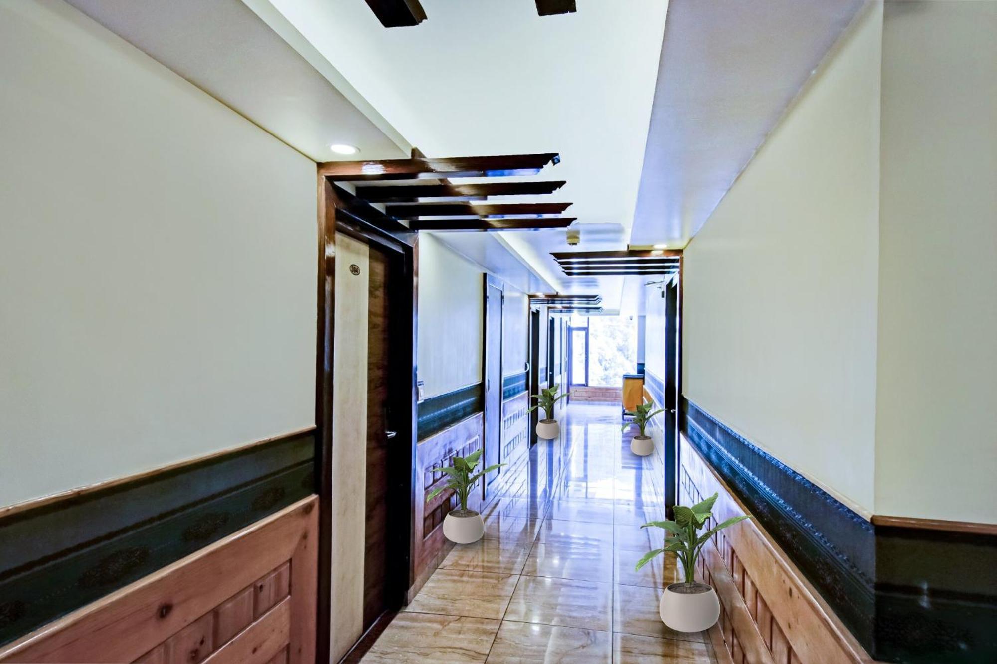 Townhouse Oak Rohtang Heights 4*