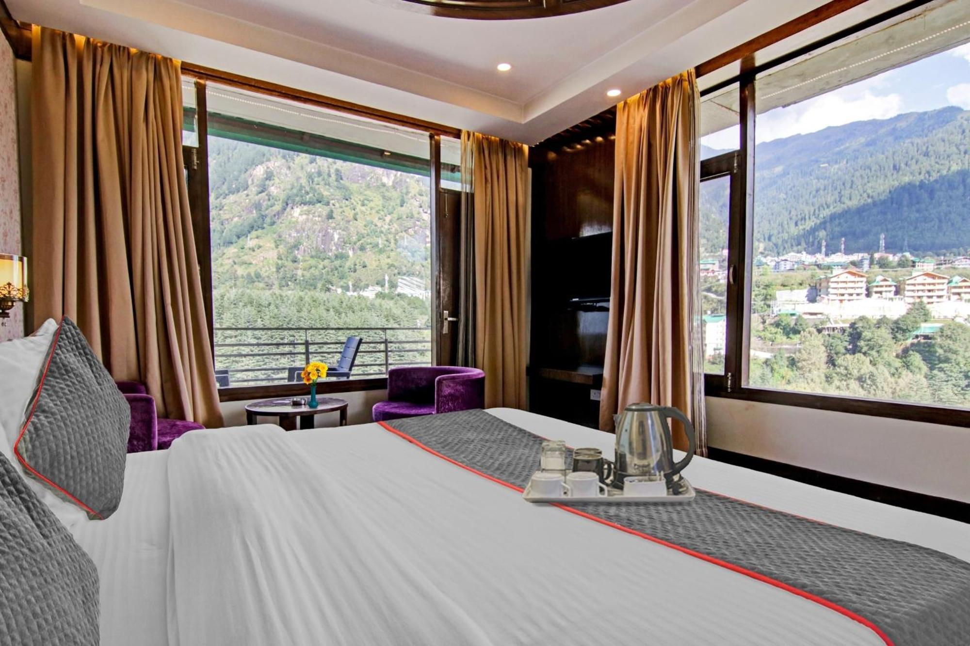 Townhouse Oak Rohtang Heights Hotel Manali (Himachal Pradesh)
