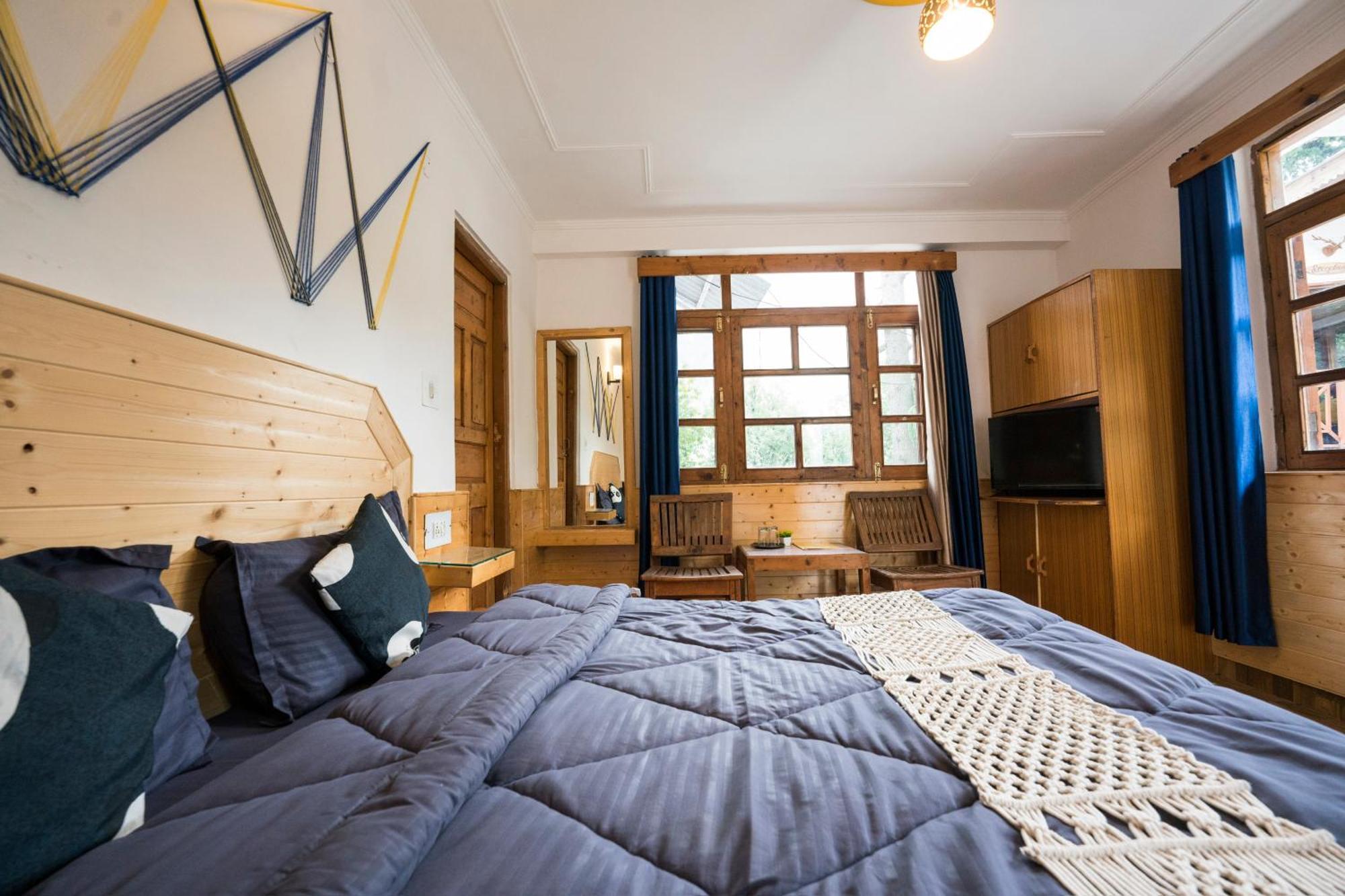 Sleepy Panda Hostel Manali (Himachal Pradesh)