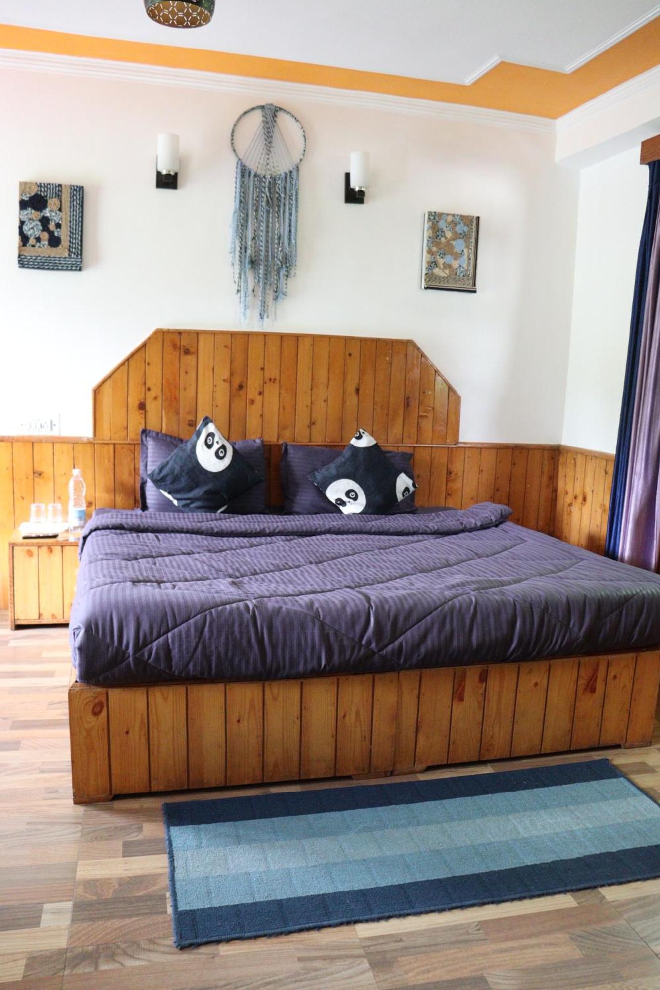 Sleepy Panda Hostel Manali (Himachal Pradesh)
