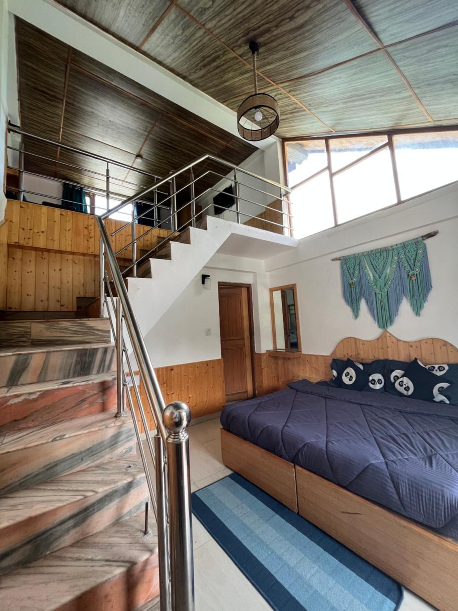 Sleepy Panda Hostel