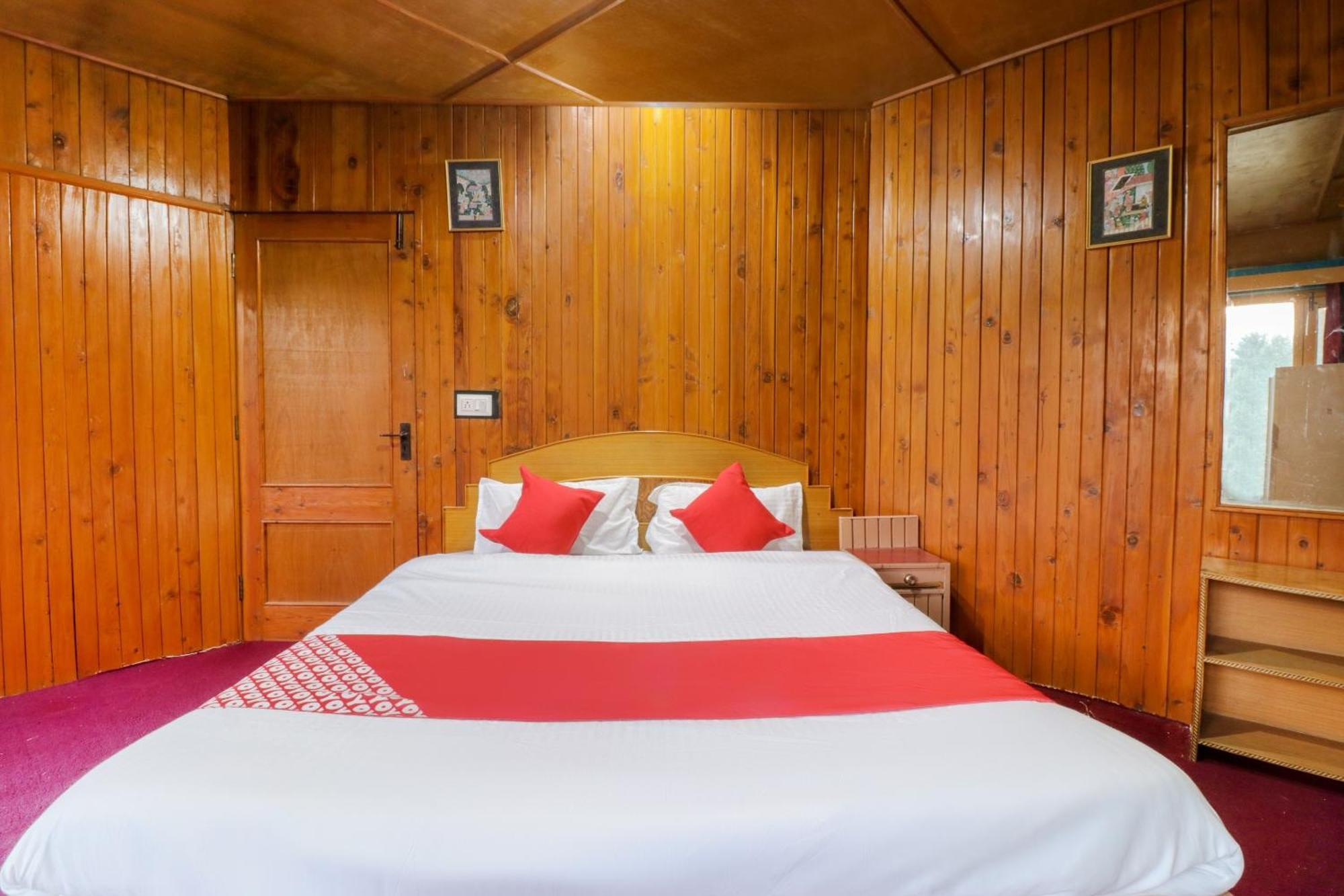 Flagship Blue Chip Hotel Manali (Himachal Pradesh)
