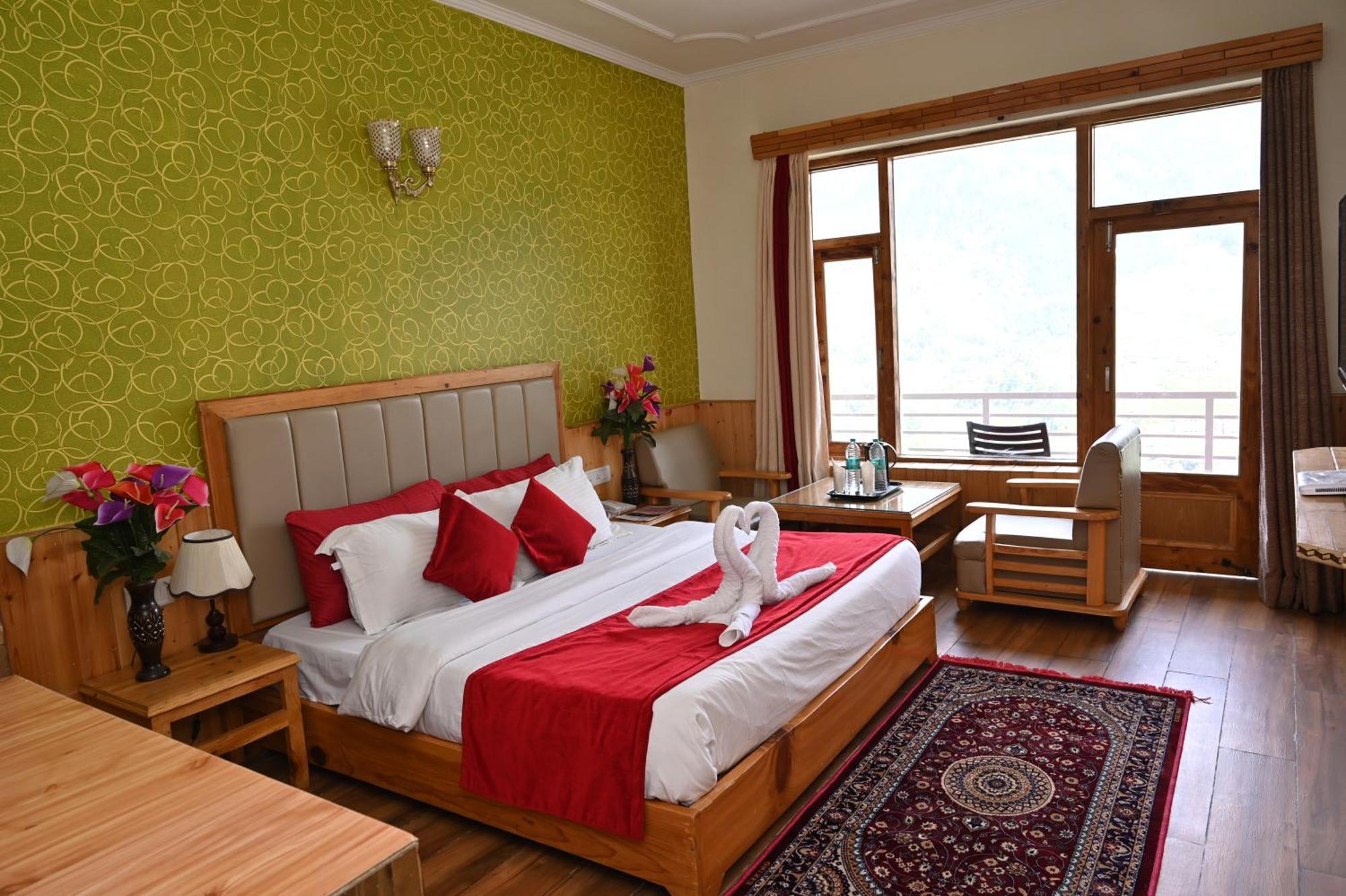 Seven Hills Hotel