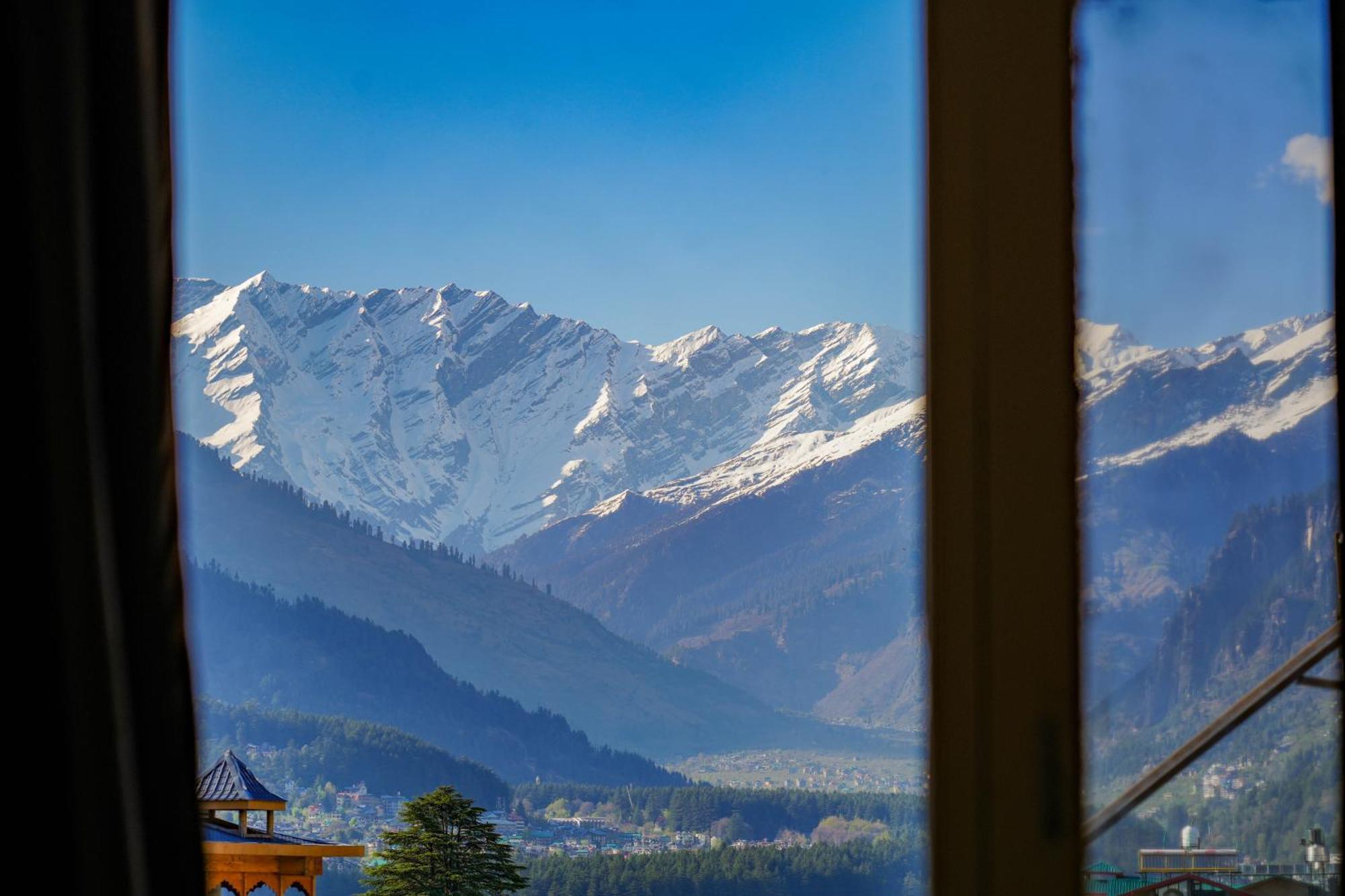 Loop - Manali (Himachal Pradesh)