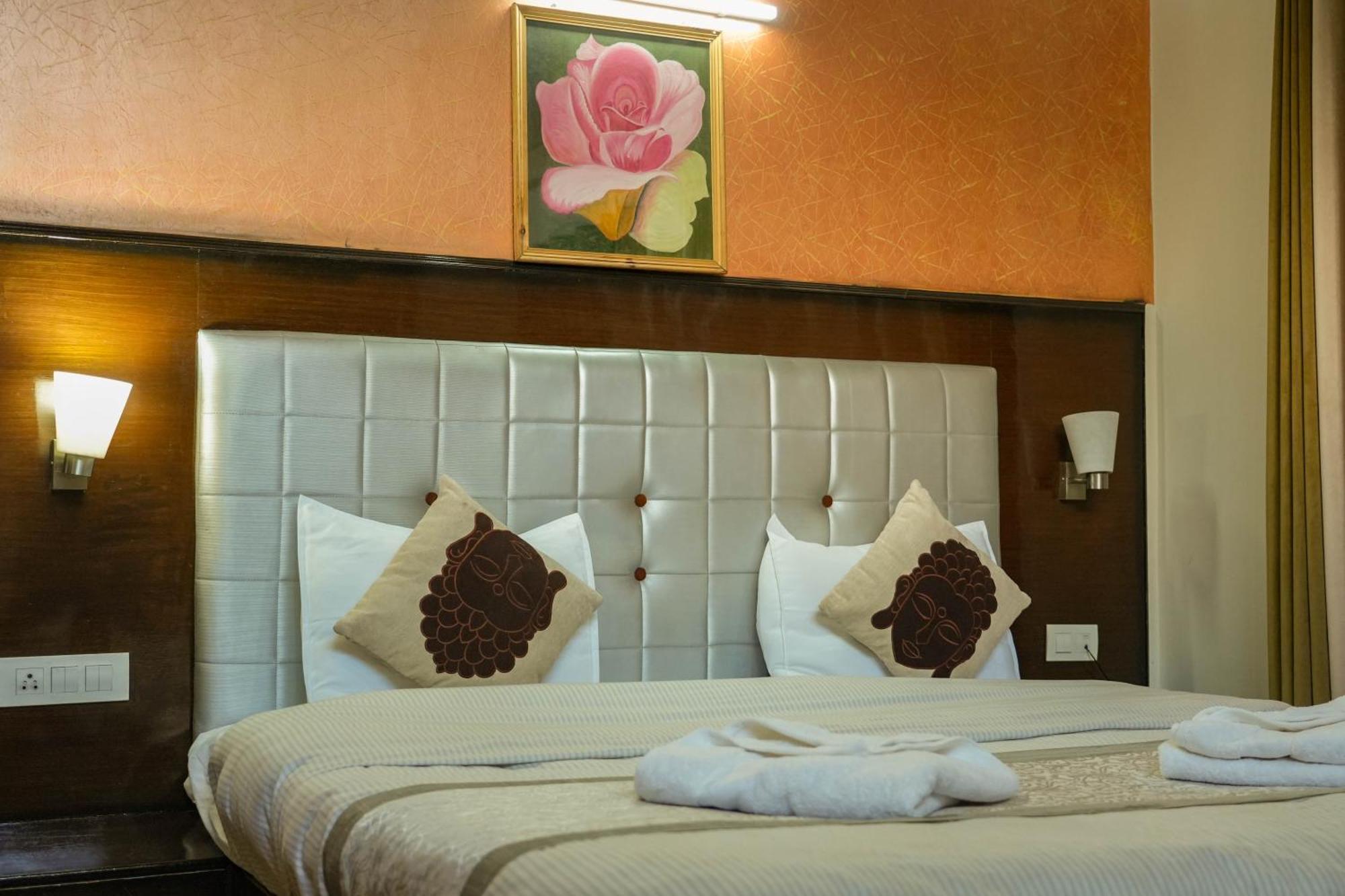 Hotel Loop - Manali (Himachal Pradesh)