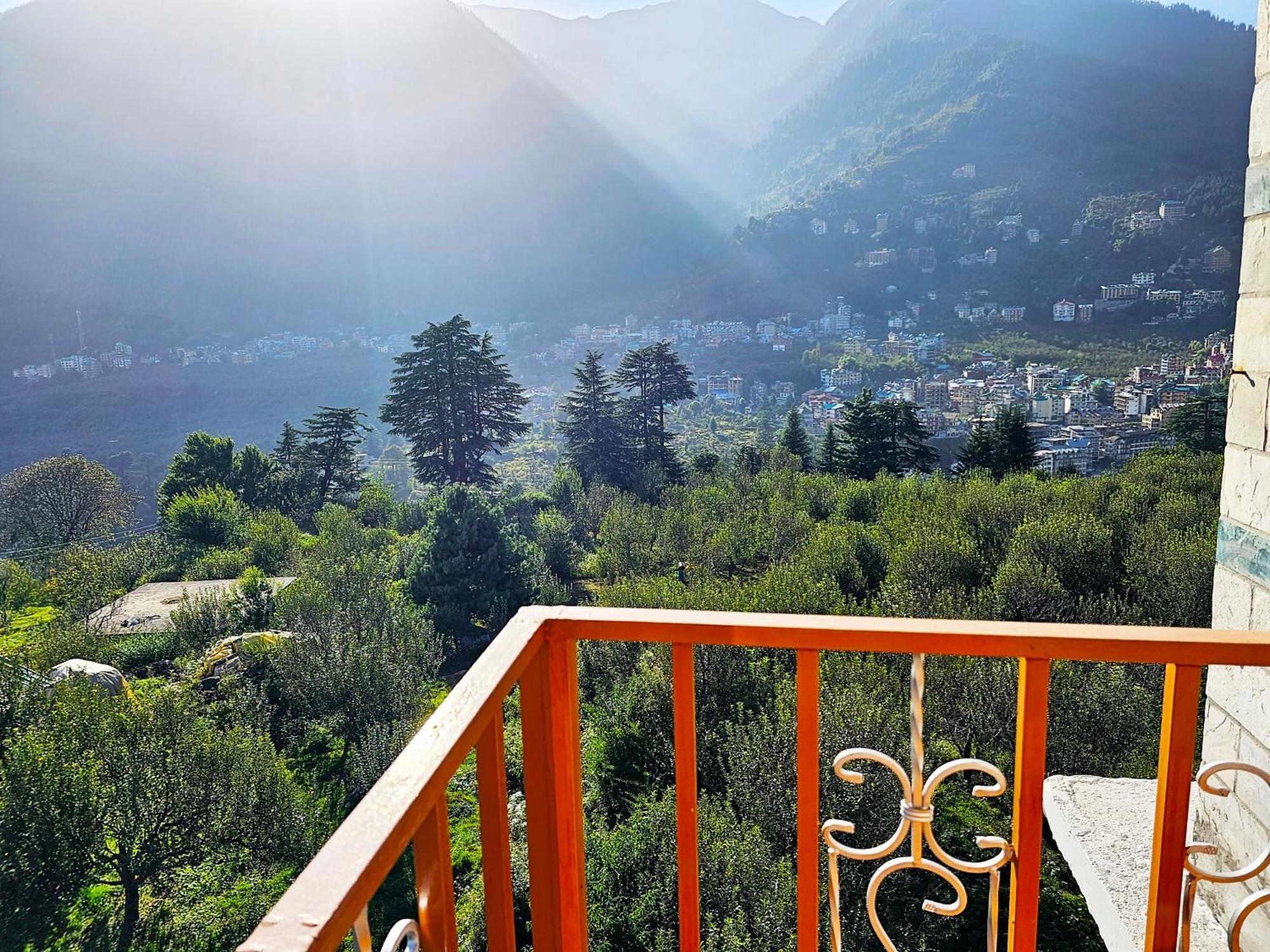 Hotel Marina Heights Manali (Himachal Pradesh)